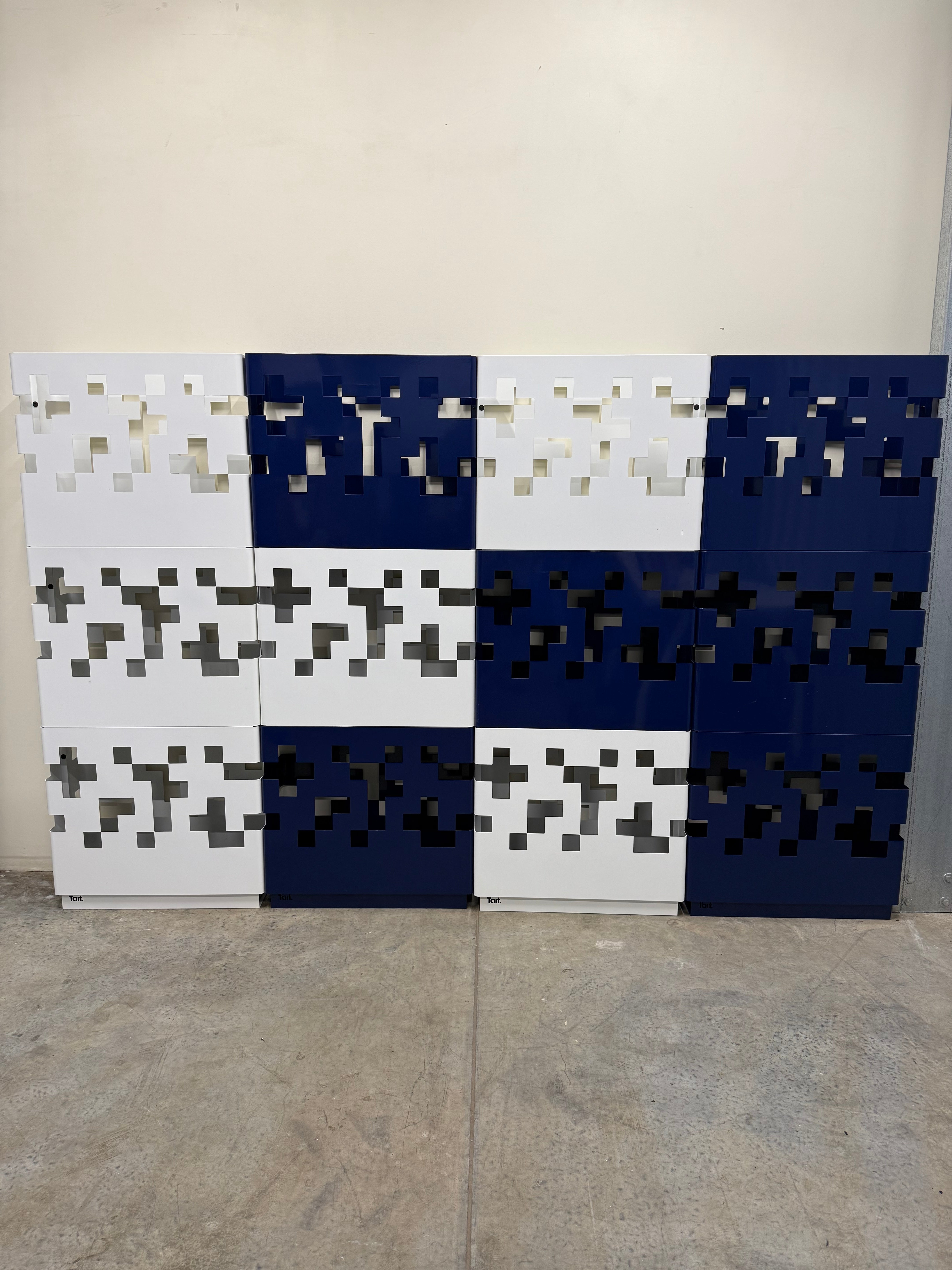 Tait Planter Box Garden Wall – Vertical Planter (Blue and White)