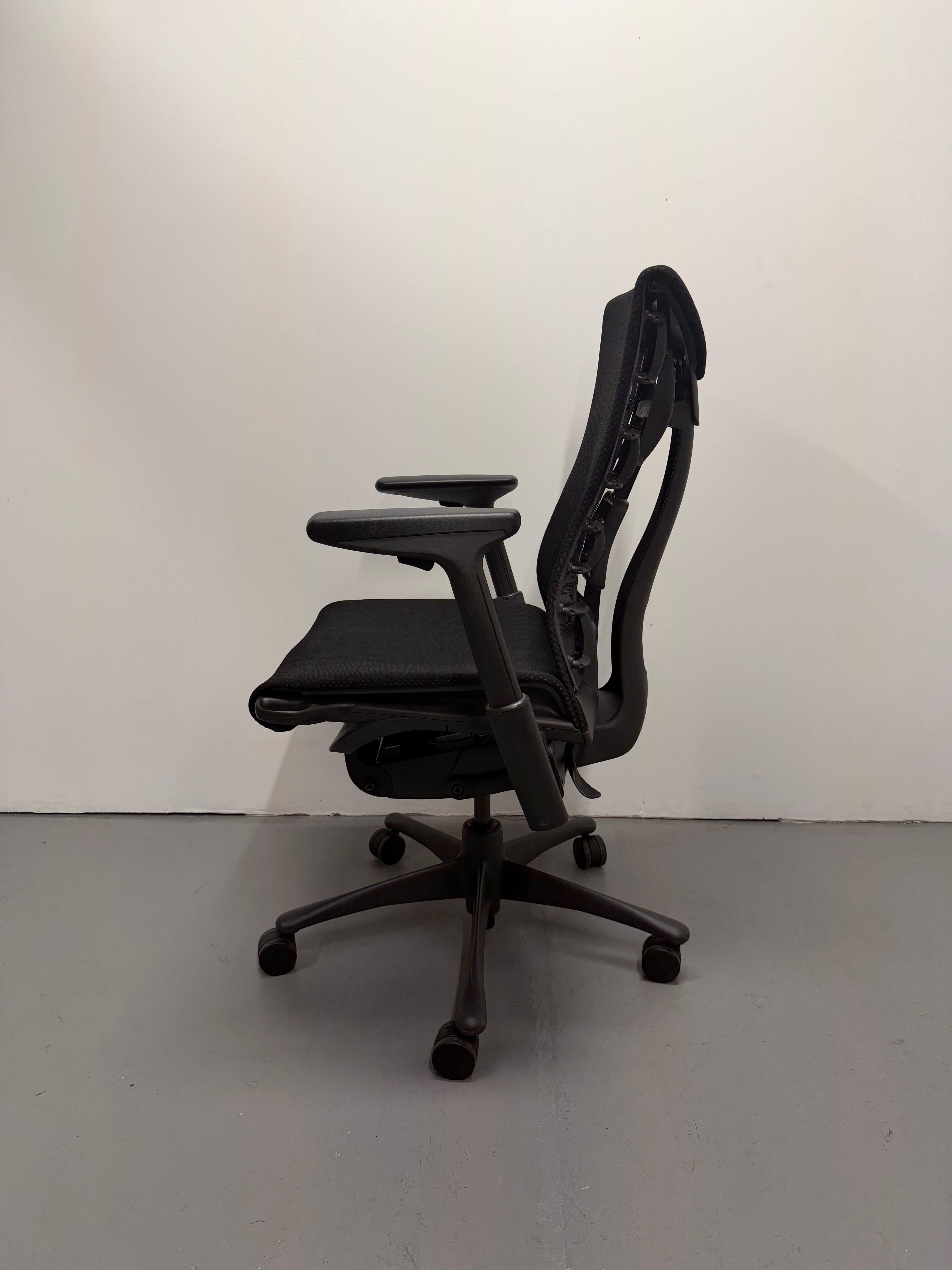 Herman Miller Embody Ergonomic Chair – Rhythm Fabric, Black