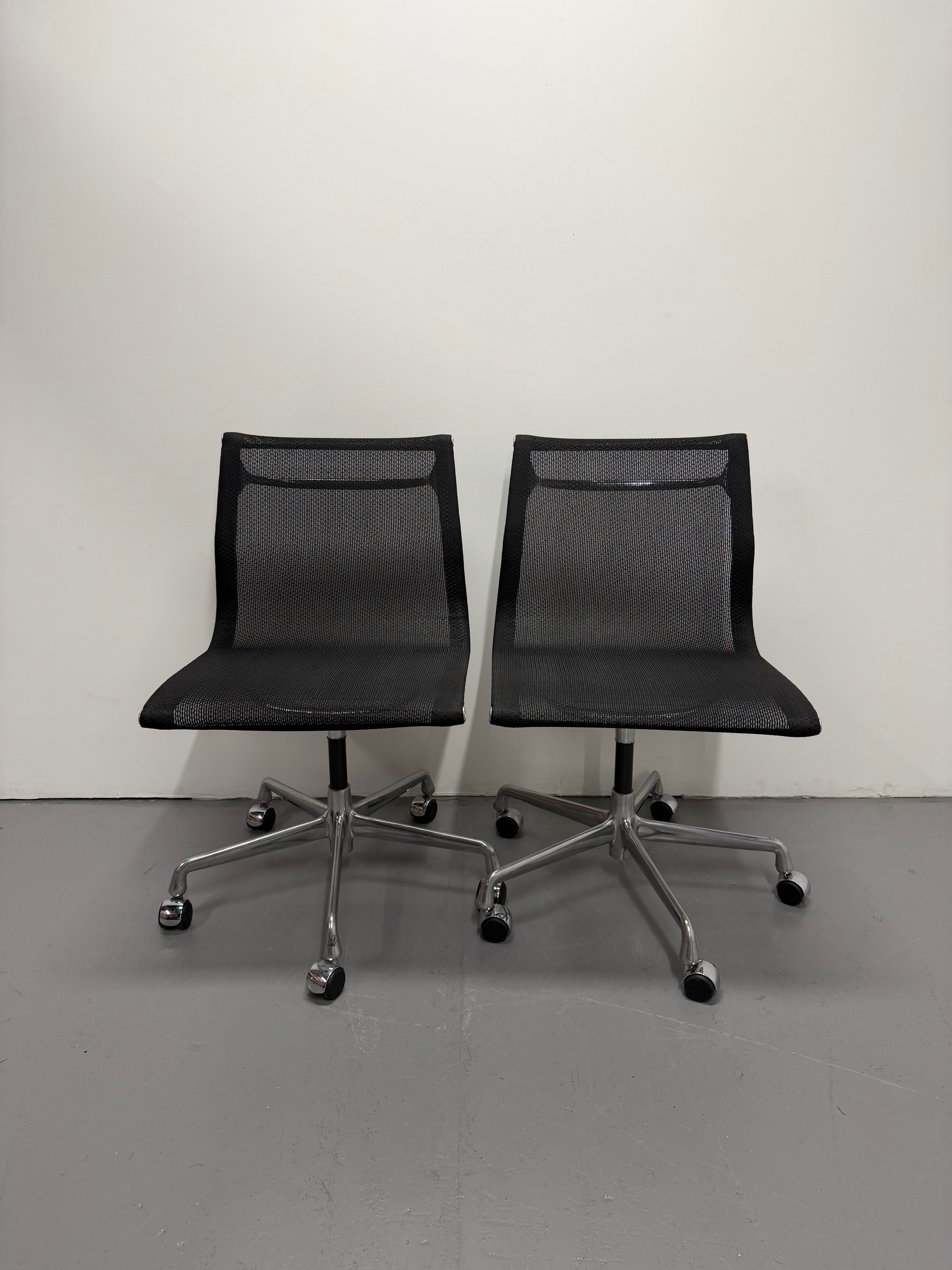 Eames Mesh Task Chair – Aluminium Group by Herman Miller (No Arms)