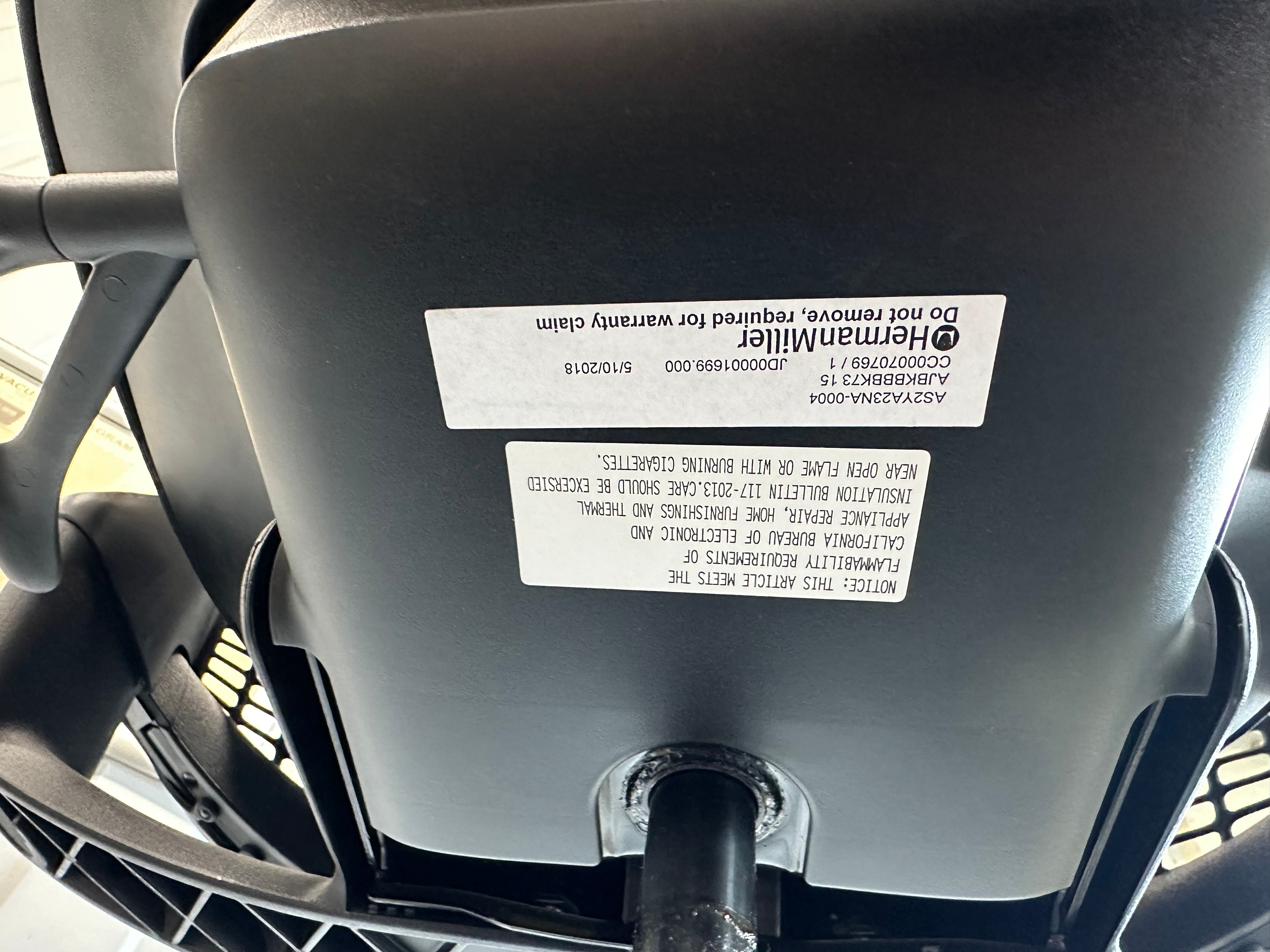 Herman Miller Sayl - no armrest