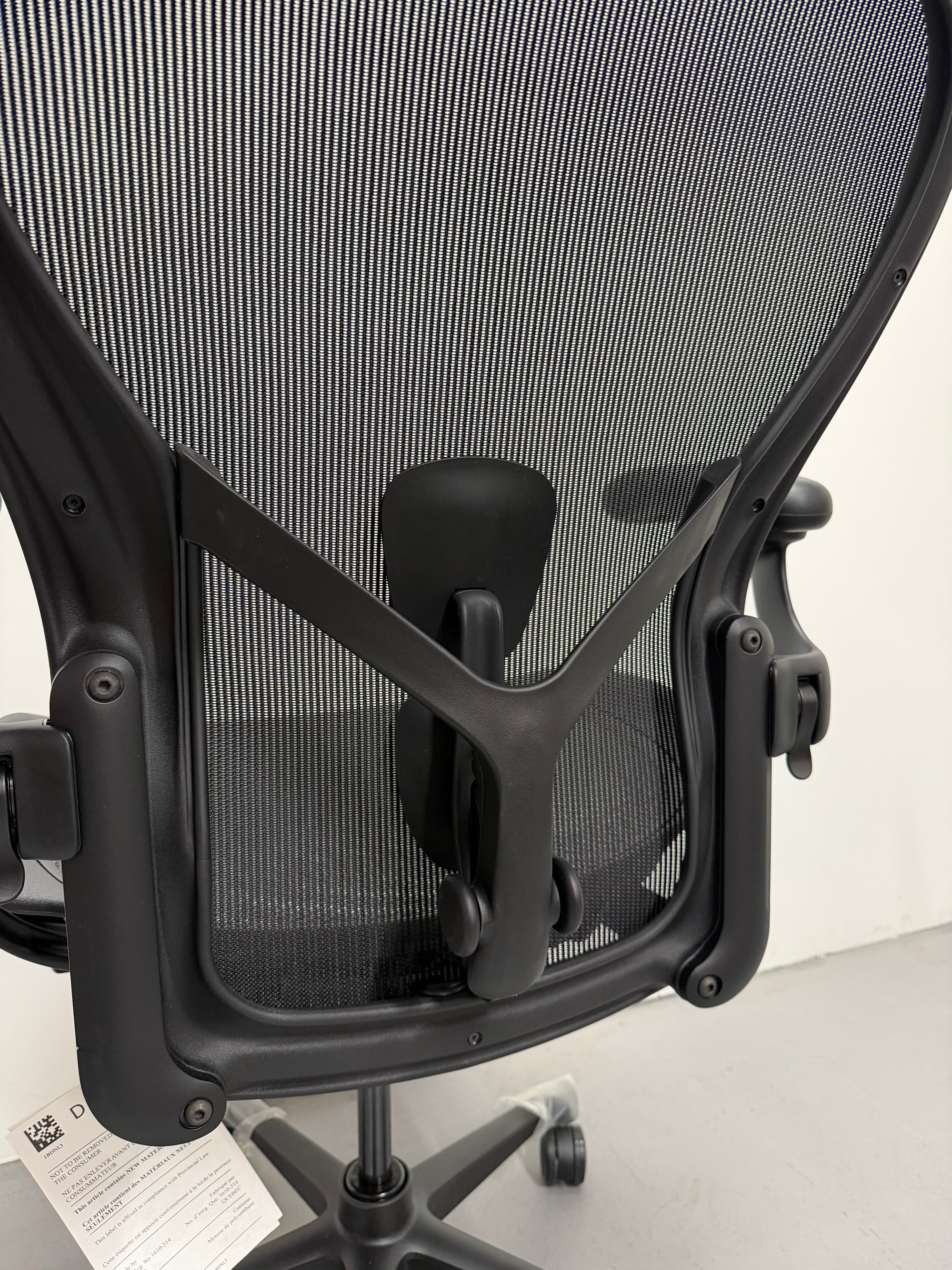 Herman Miller Aeron Remastered Size C Chair in Onyx | Ex-Showroom