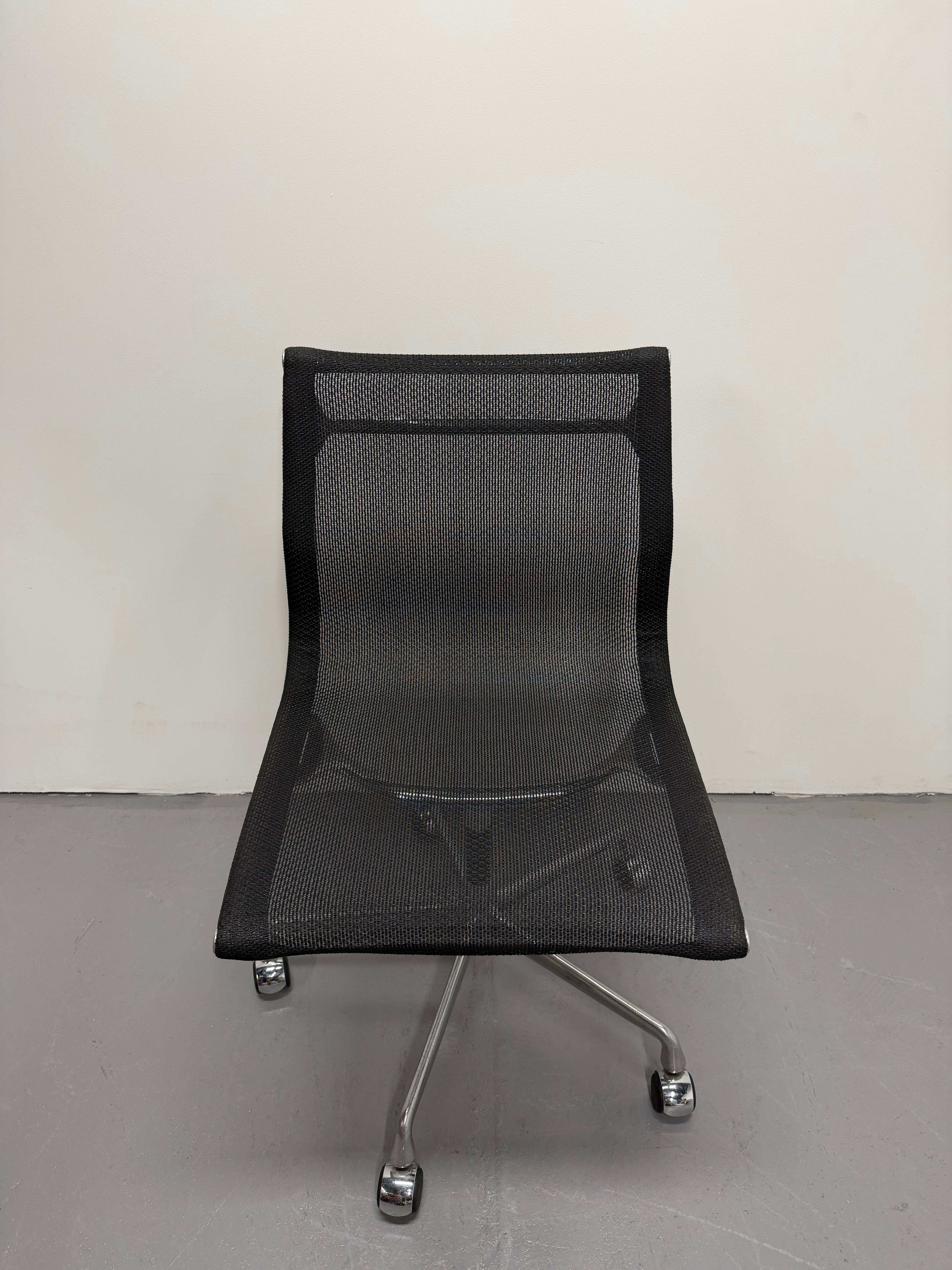 Eames Mesh Task Chair – Aluminium Group by Herman Miller (No Arms)