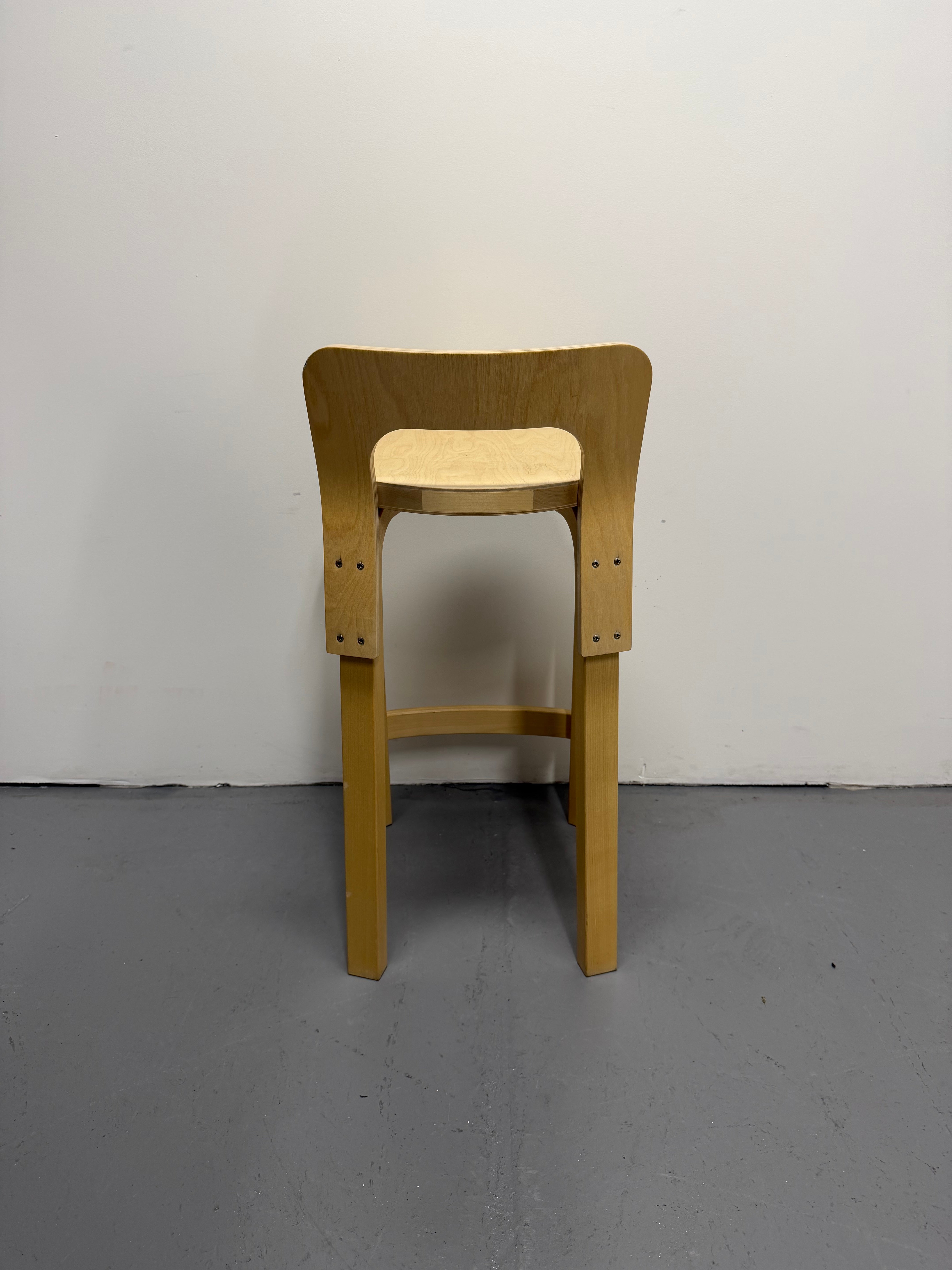 Artek Low Bar Stool K65 by Alvar Aalto – Natural Birch