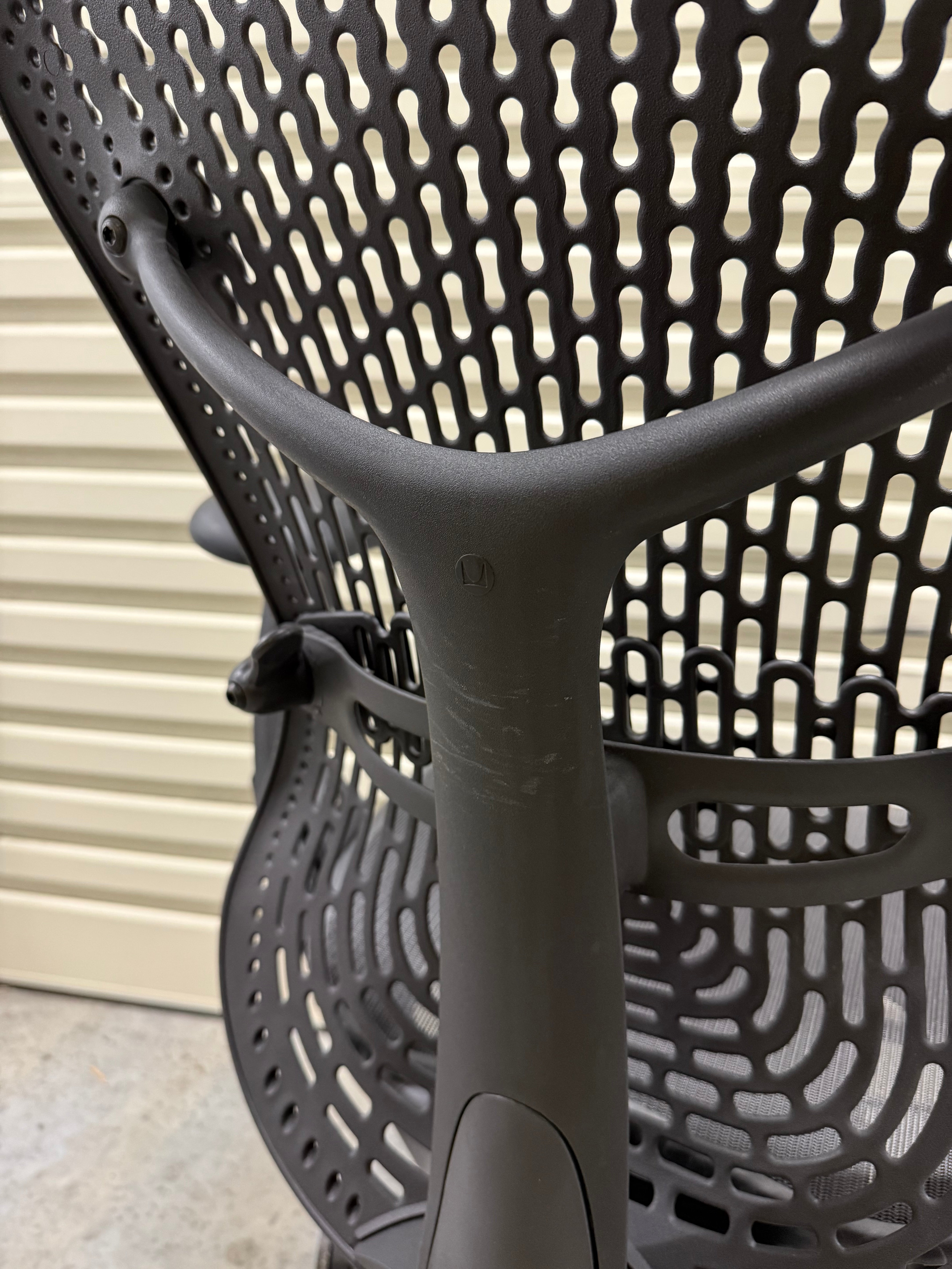 Herman Miller Mirra Office Chair with Armrest - Black/Graphite