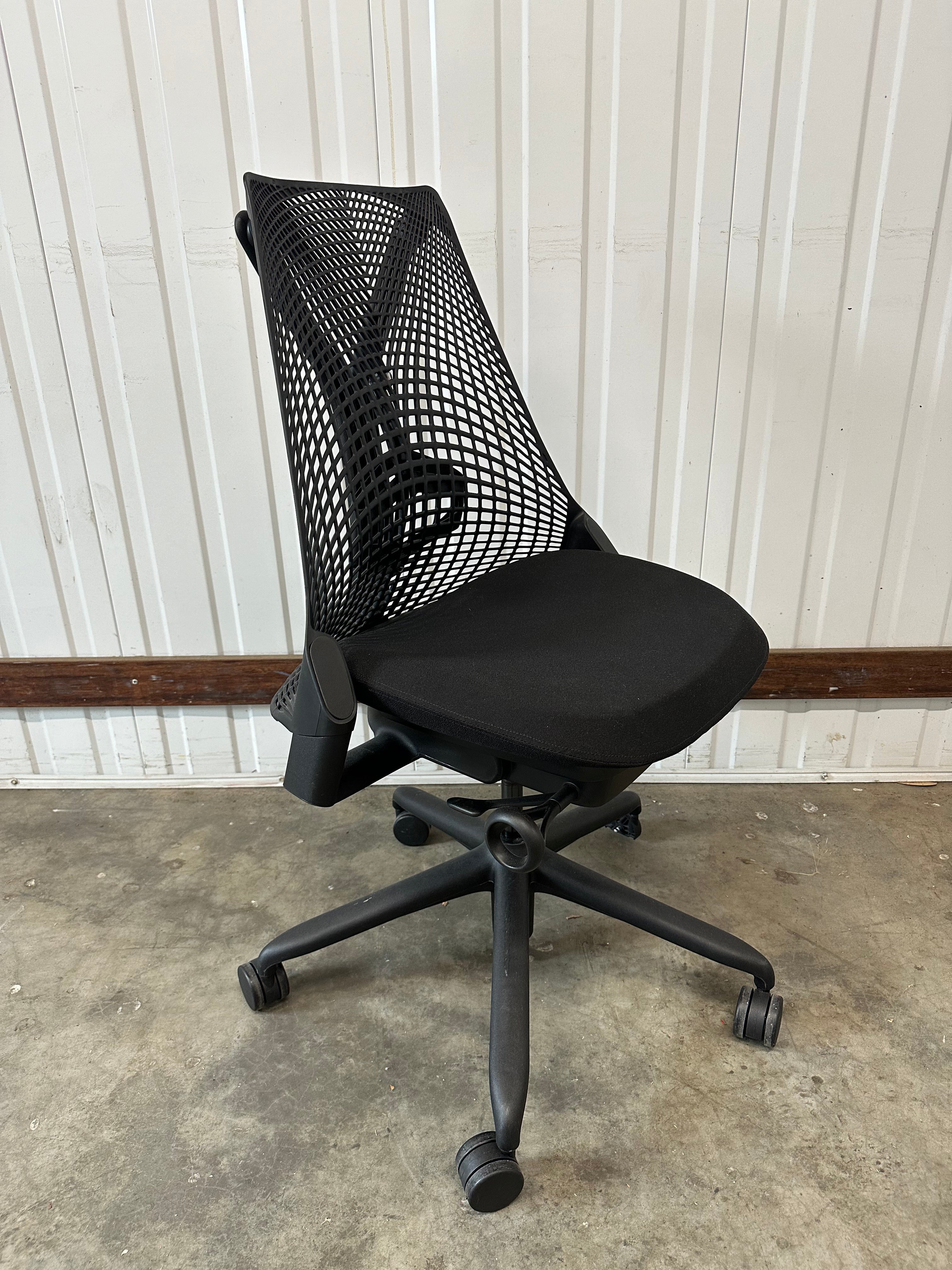 Herman Miller Sayl - no armrest