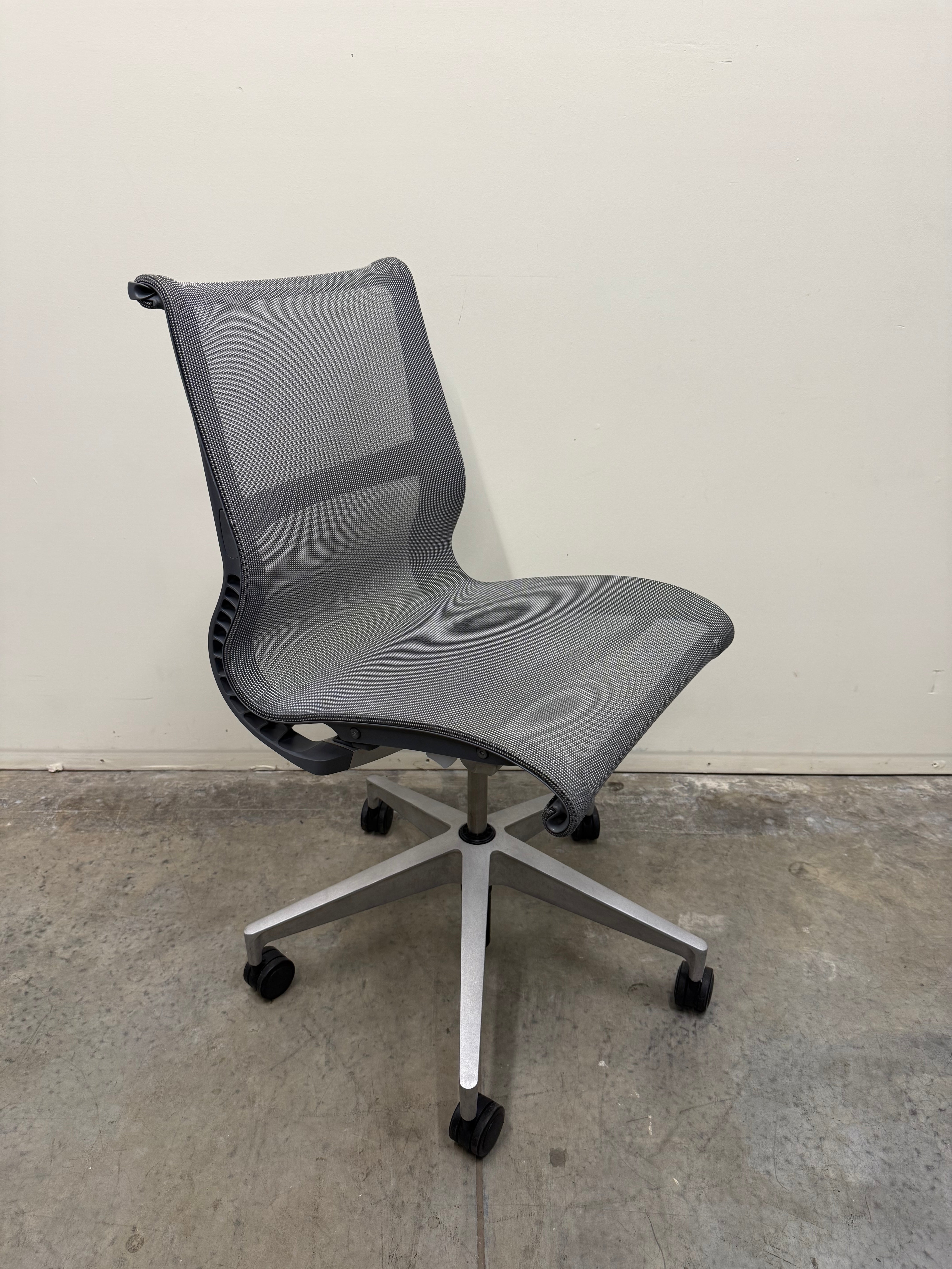 Herman Miller Setu Chair – Armless / Grey
