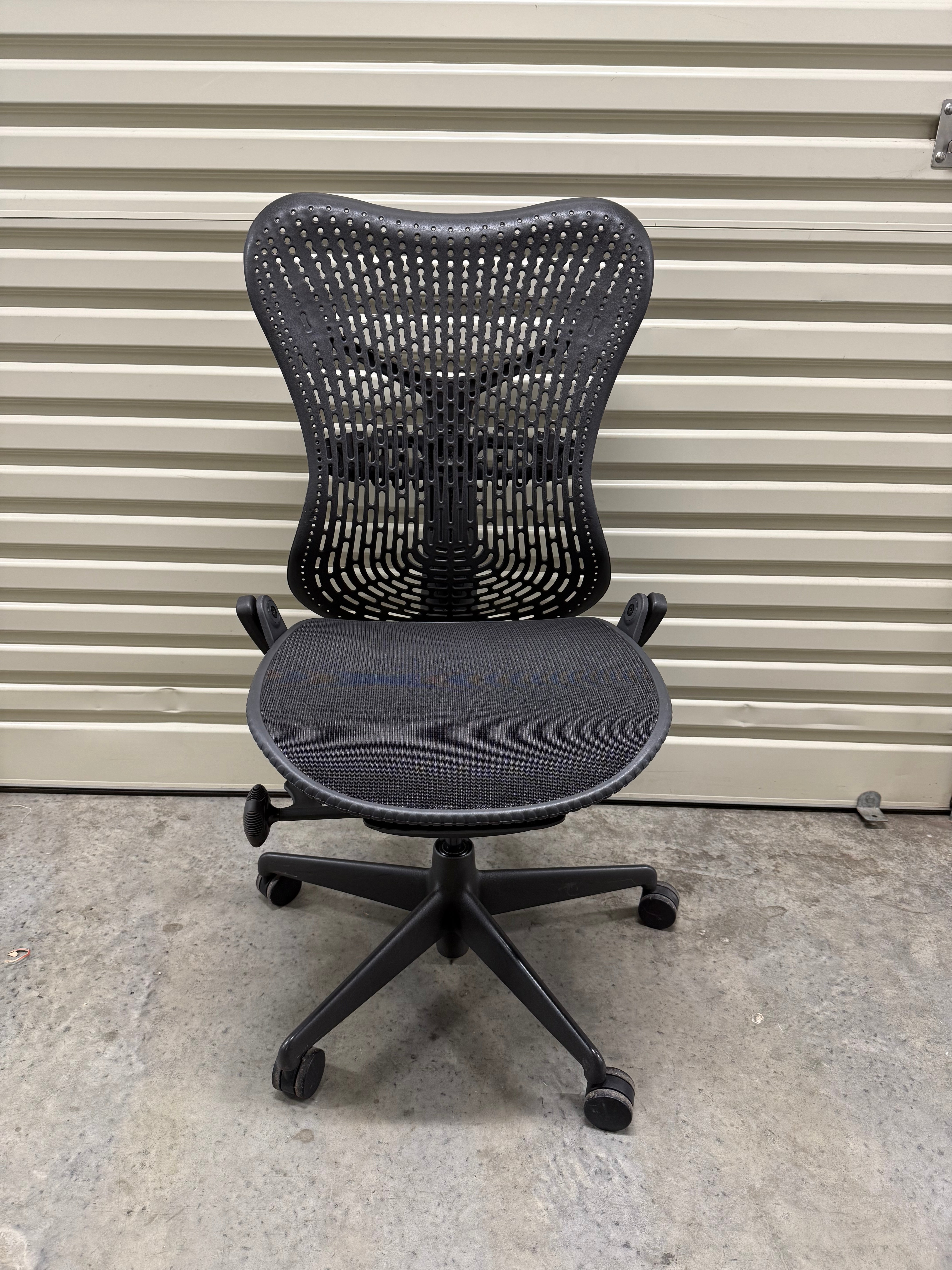 Herman Miller Mirra Office Chair no Arms - Black - Back Tilt Lock