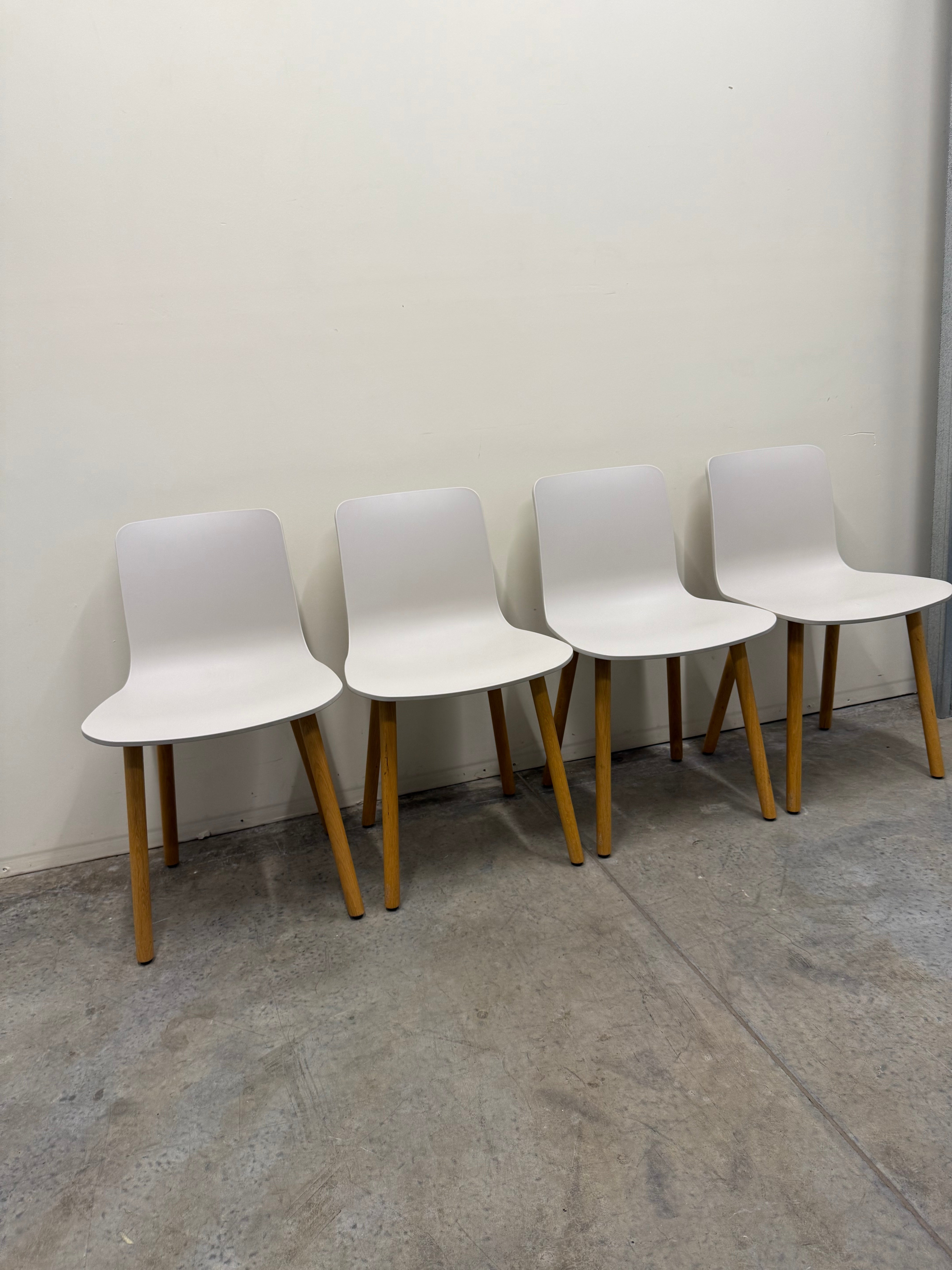 Vitra HAL Wood Chair – Very Light Grey Seat with Oak Legs by Jasper Morrison