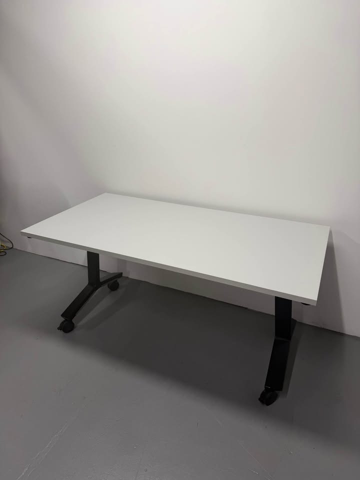Thinking Works Blade Flip Folding Table - White Top with Black Frame