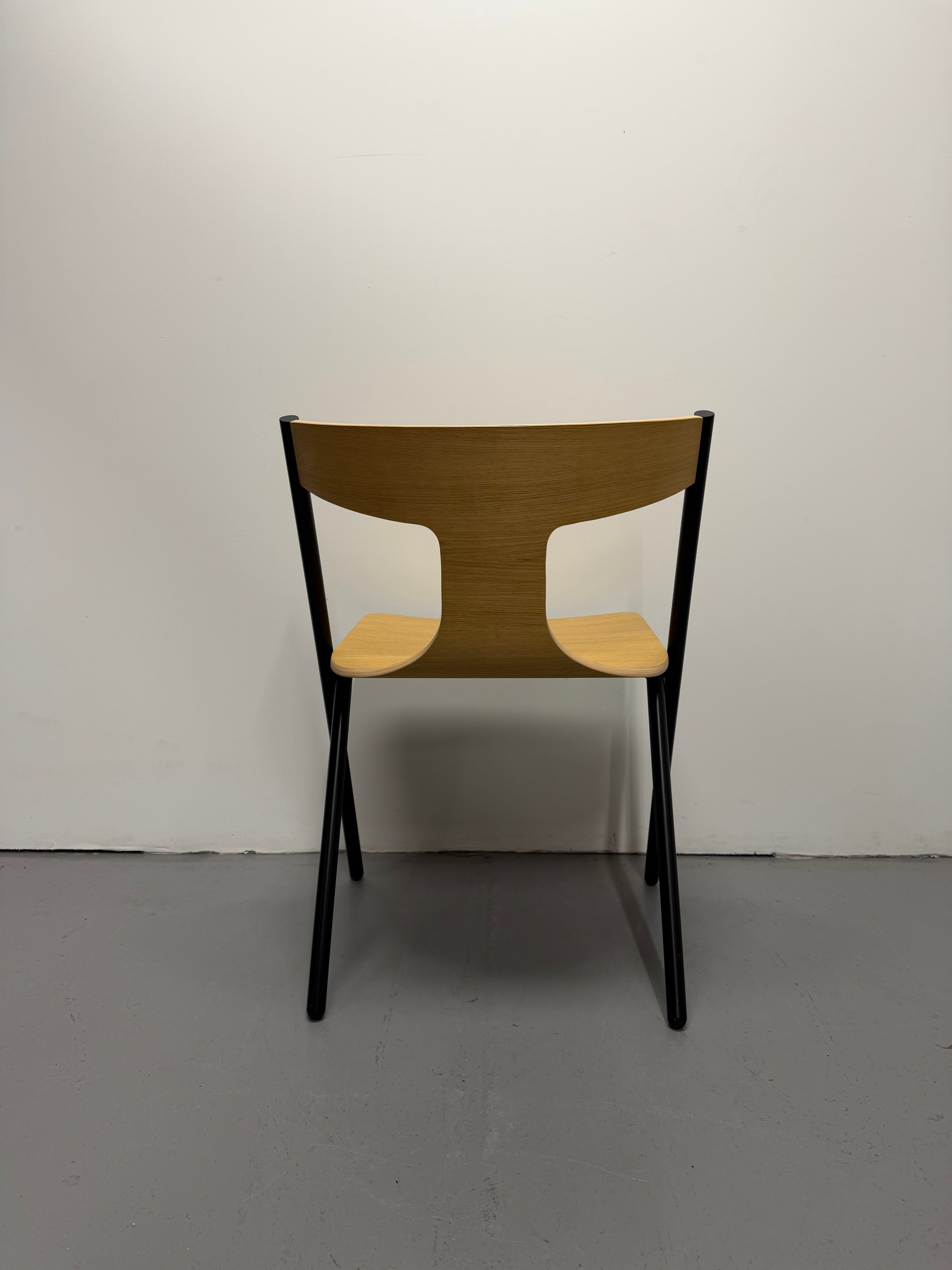 Viccarbe Quadra Dinning Chair – Oak Plywood Seat with Black Steel Frame | Ex-Showroom