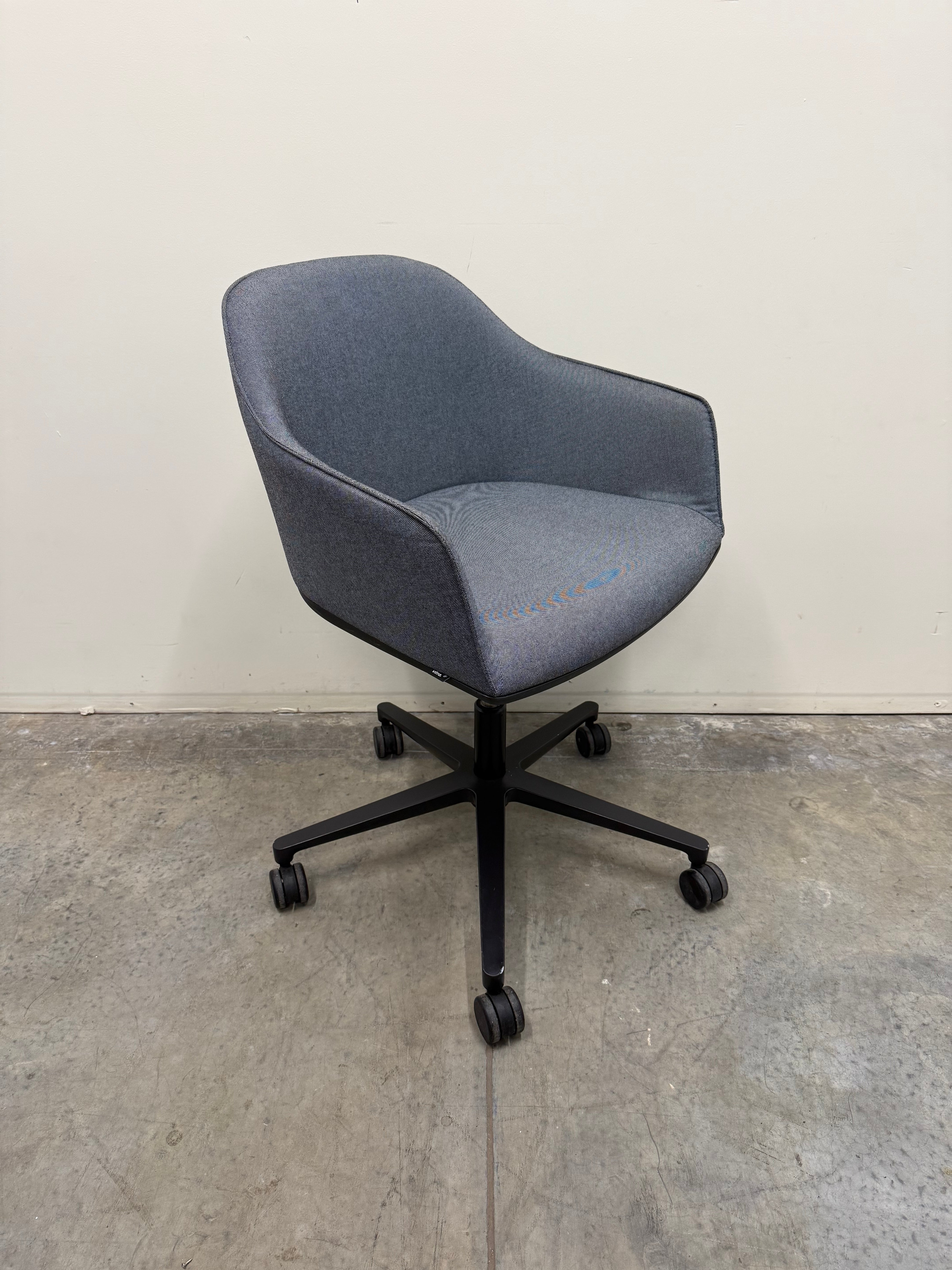 Vitra Softshell Chair – Grey Fabric with 5-Star Base on Castors