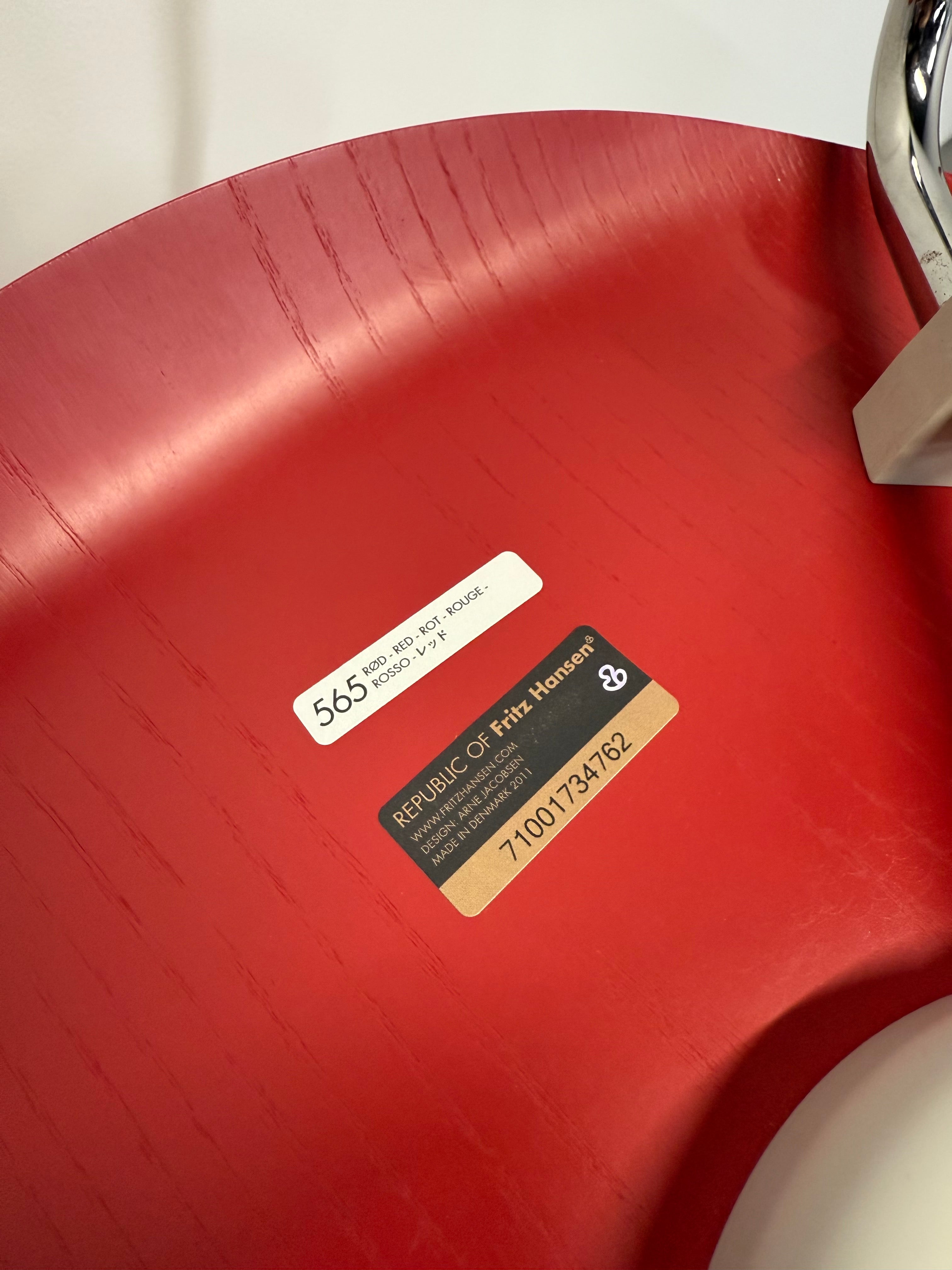 Fritz Hansen Series 7 Chairs – Red Fabric (Model 3107)