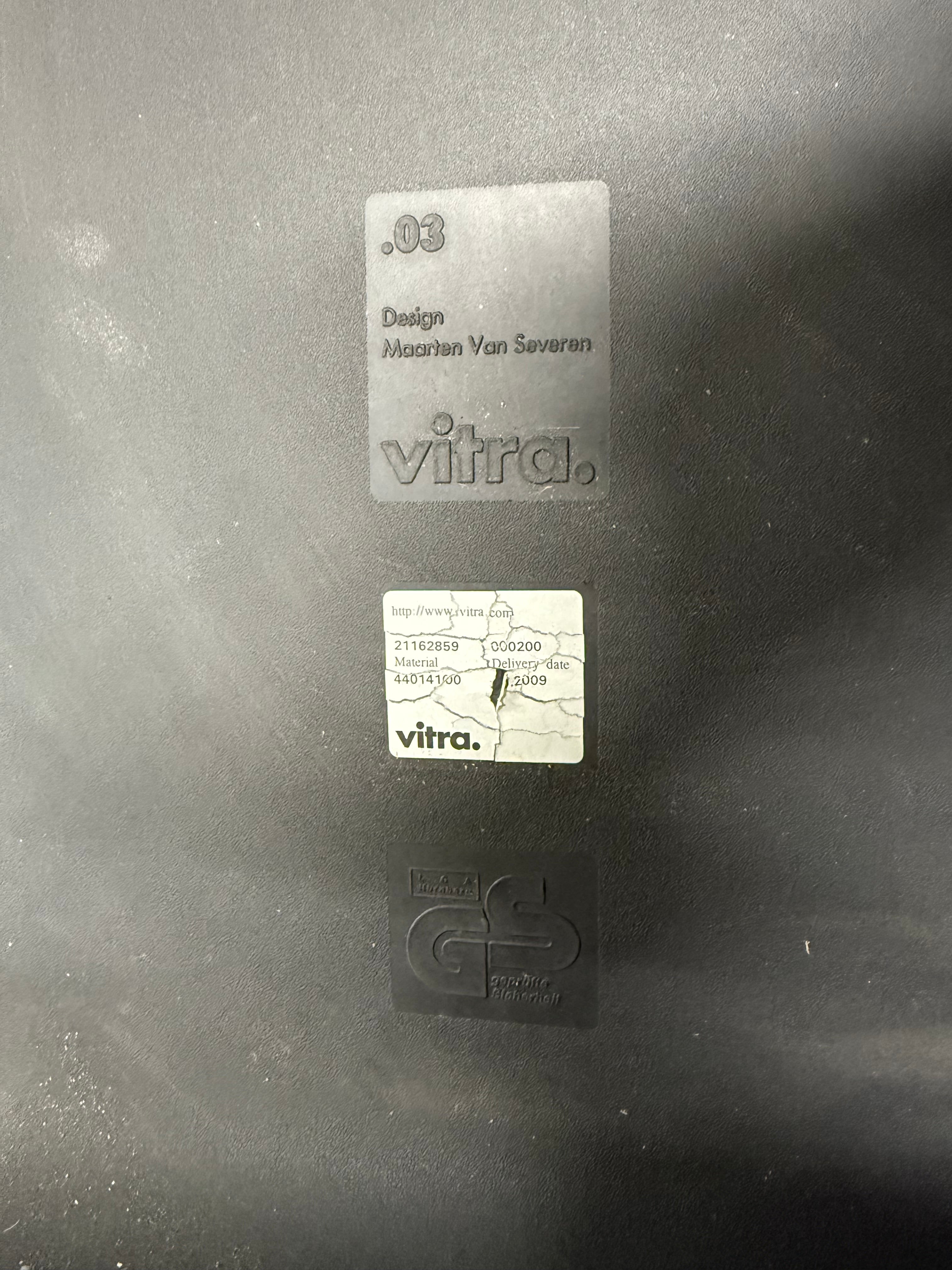 Vitra .03 Chair -Grey