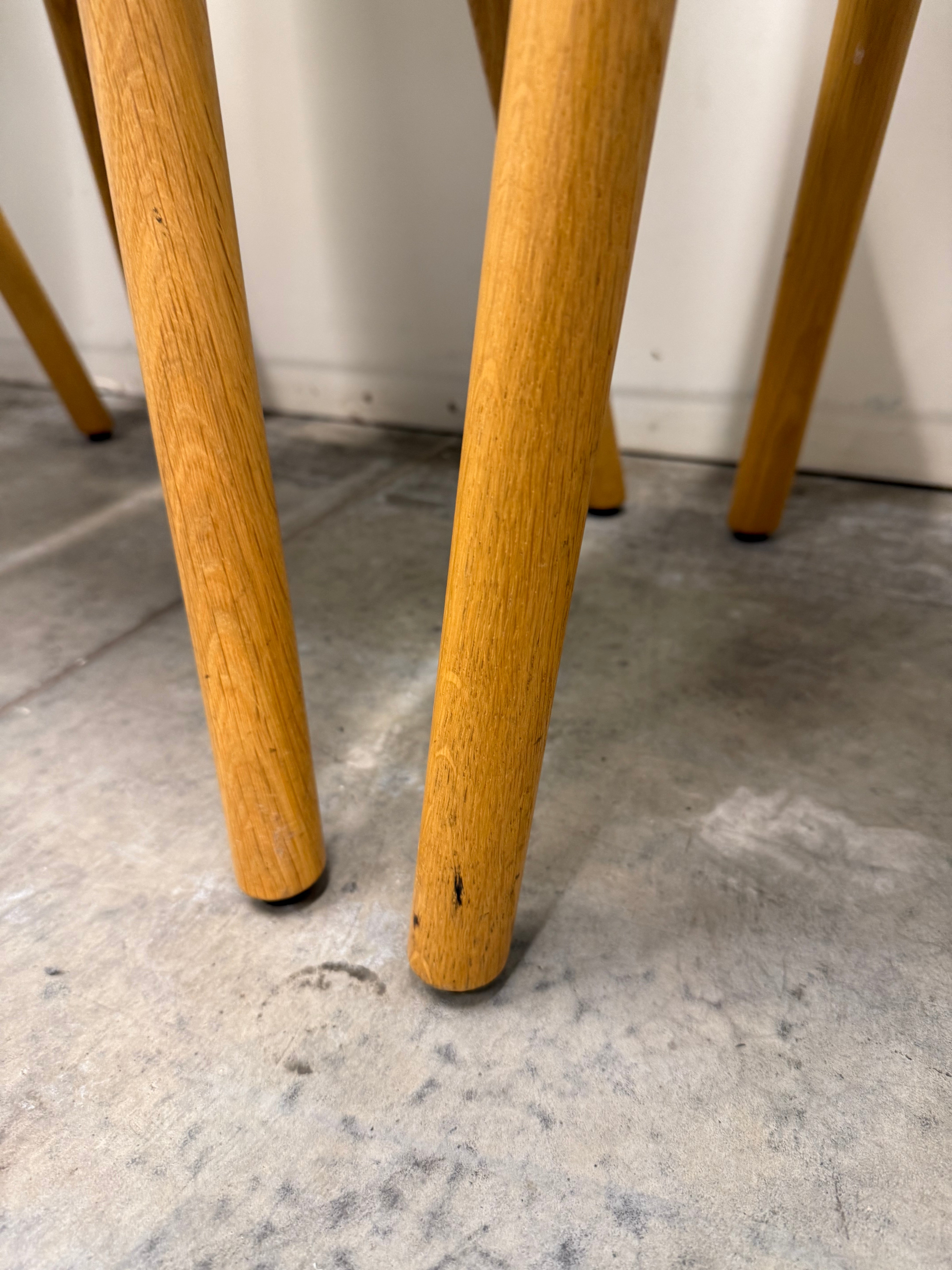 Vitra HAL Wood Chair – Light Blue Seat with Oak Legs by Jasper Morrison