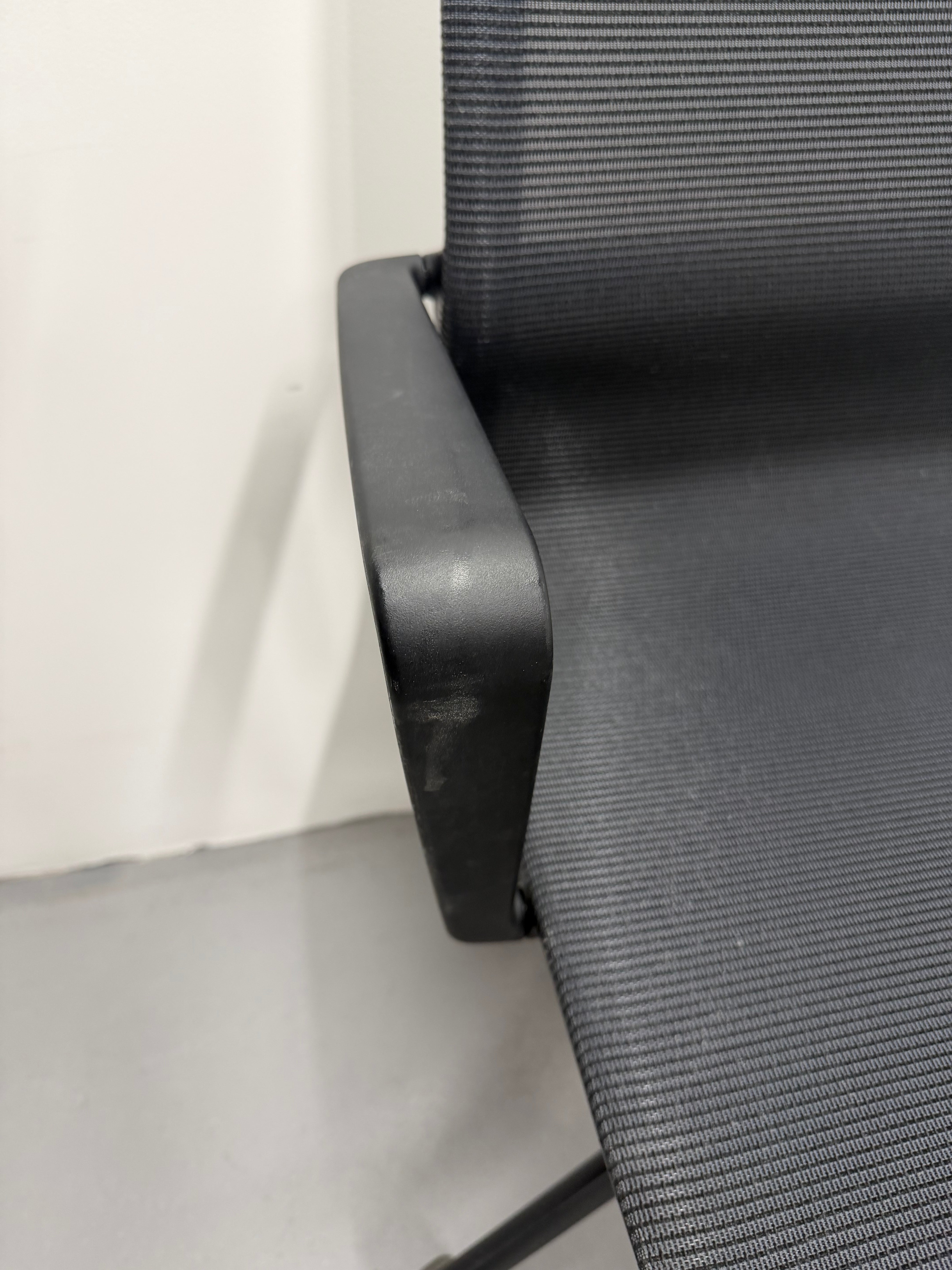 Vitra Physix Ergonomic Boardroom Office Chair - Alberto Meda