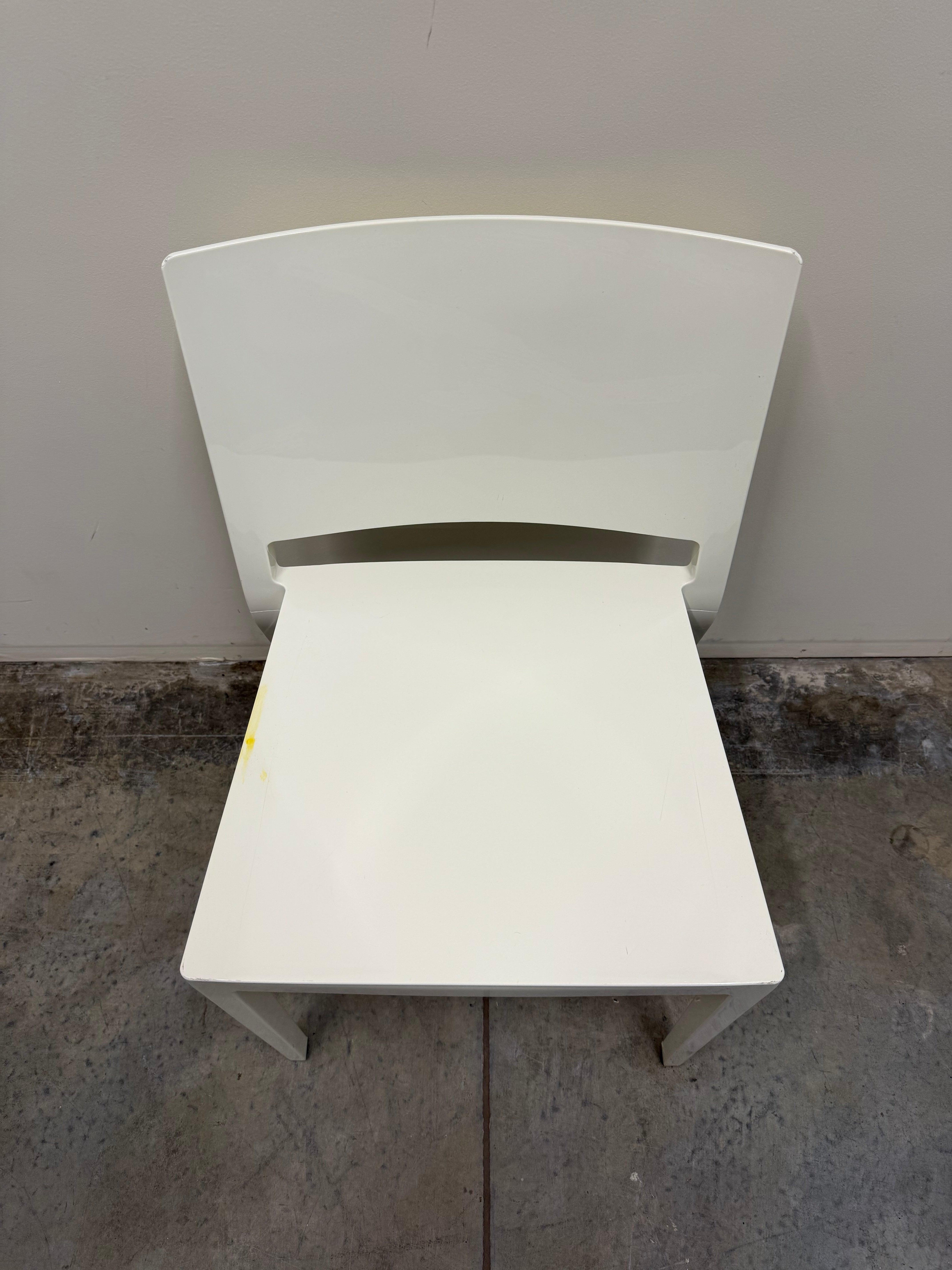 Kartell Lizz Chair – Designed by Piero Lissoni (White)