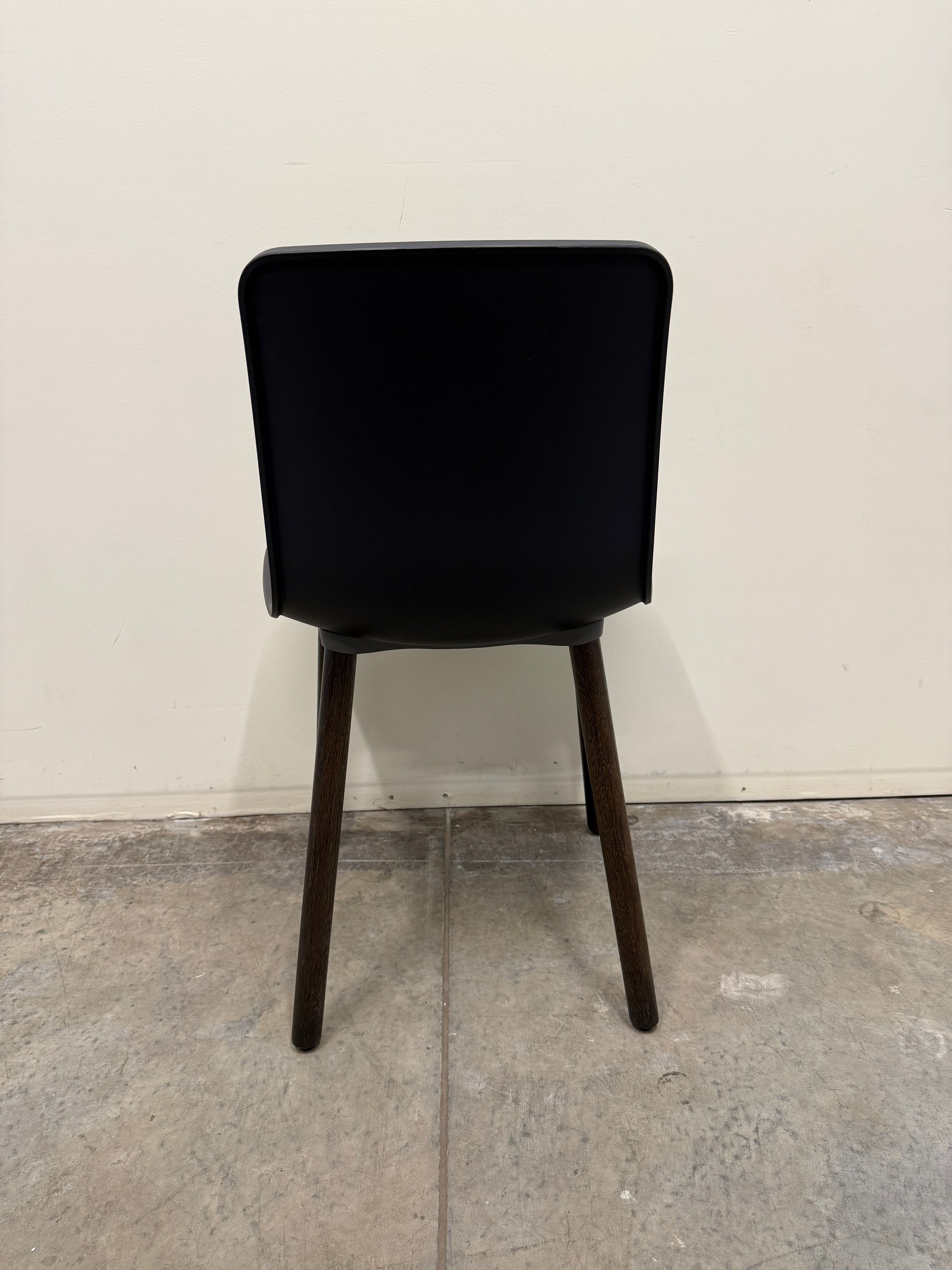 Vitra HAL Wood Chair by Jasper Morrison – Black Seat with Dark Oak Legs