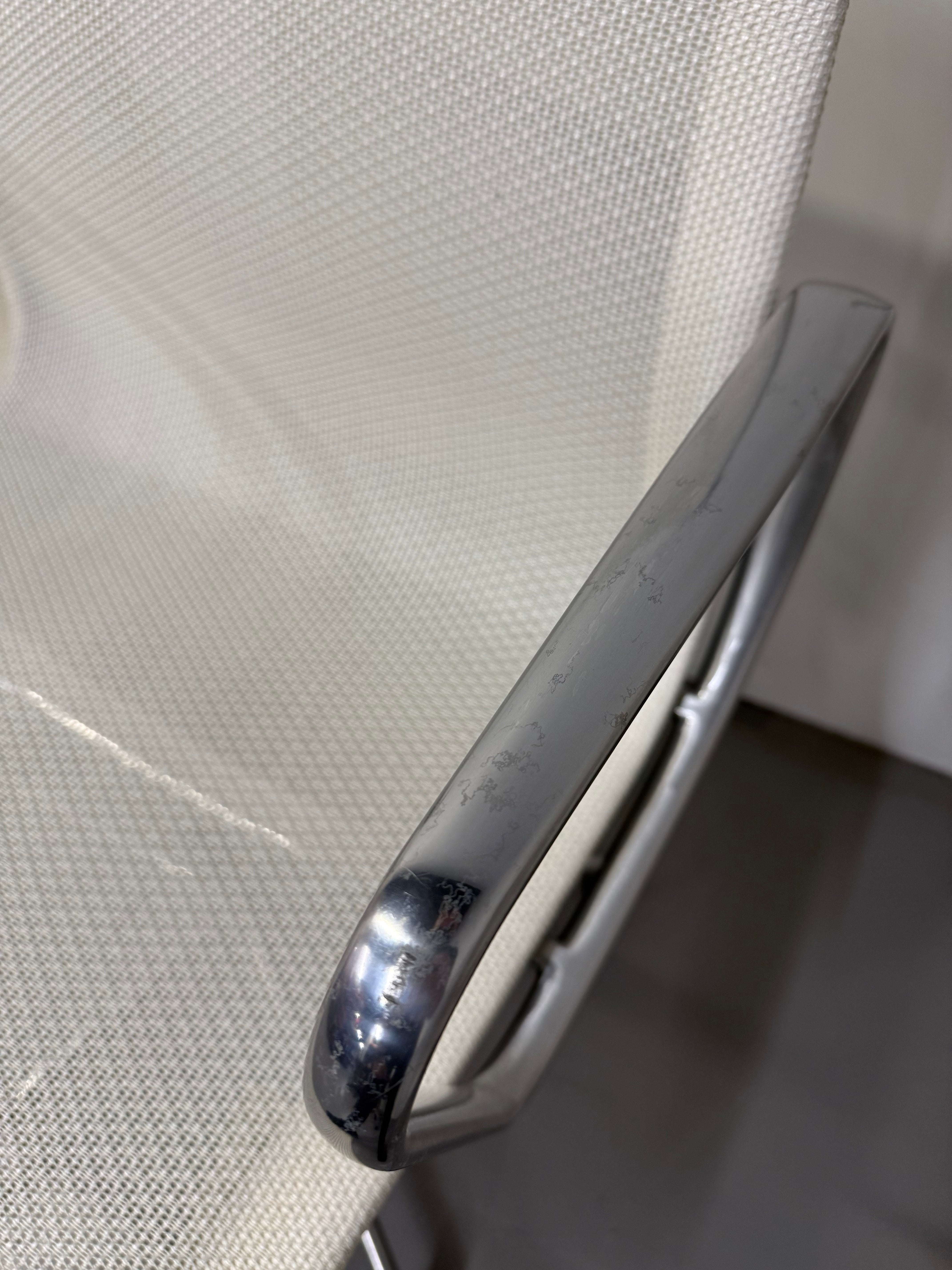 Eames Aluminum Group Executive Management Chair - White Mesh