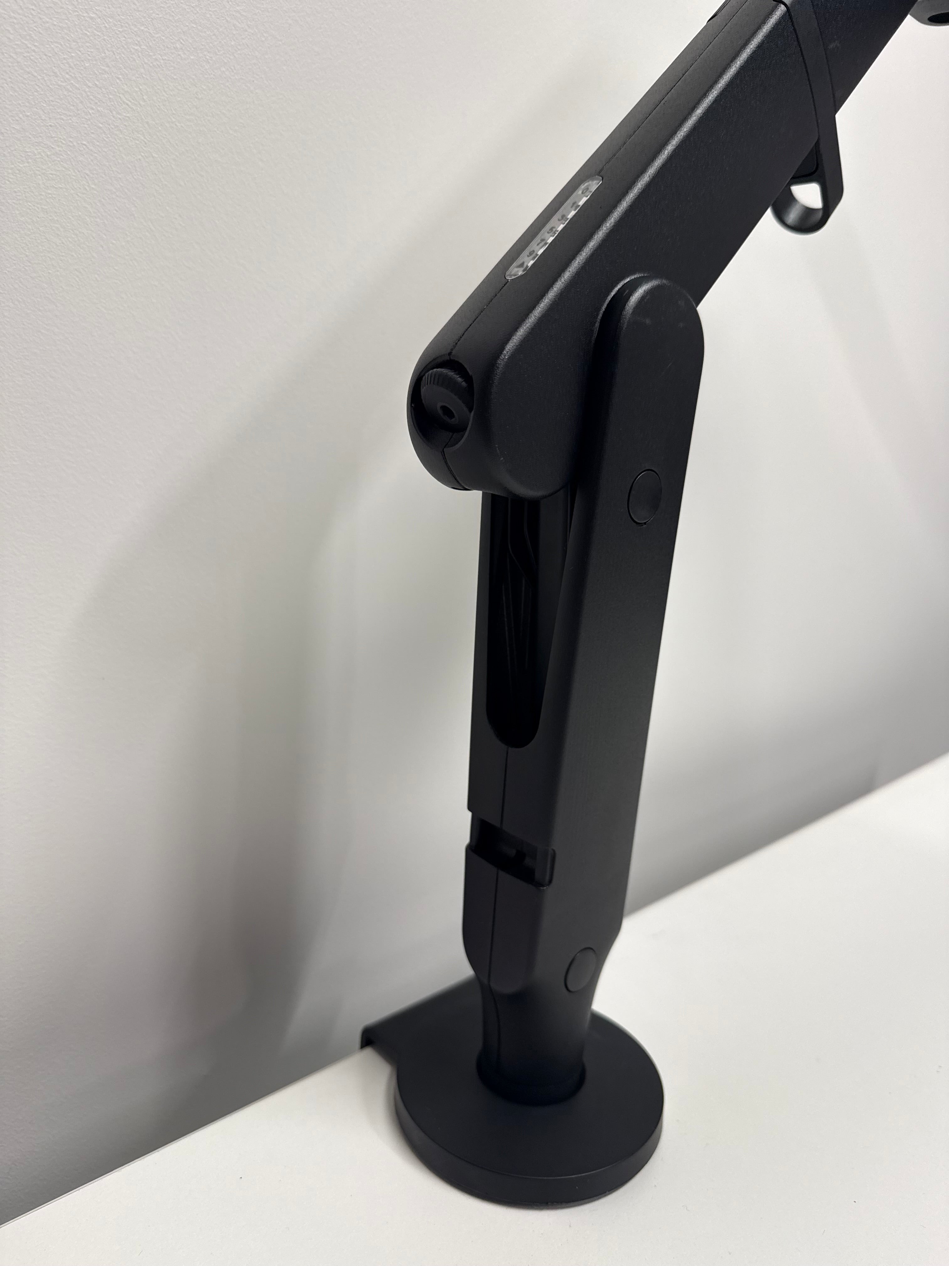 Ollin Single Monitor Arm by Colebrook Bosson Saunders - Black