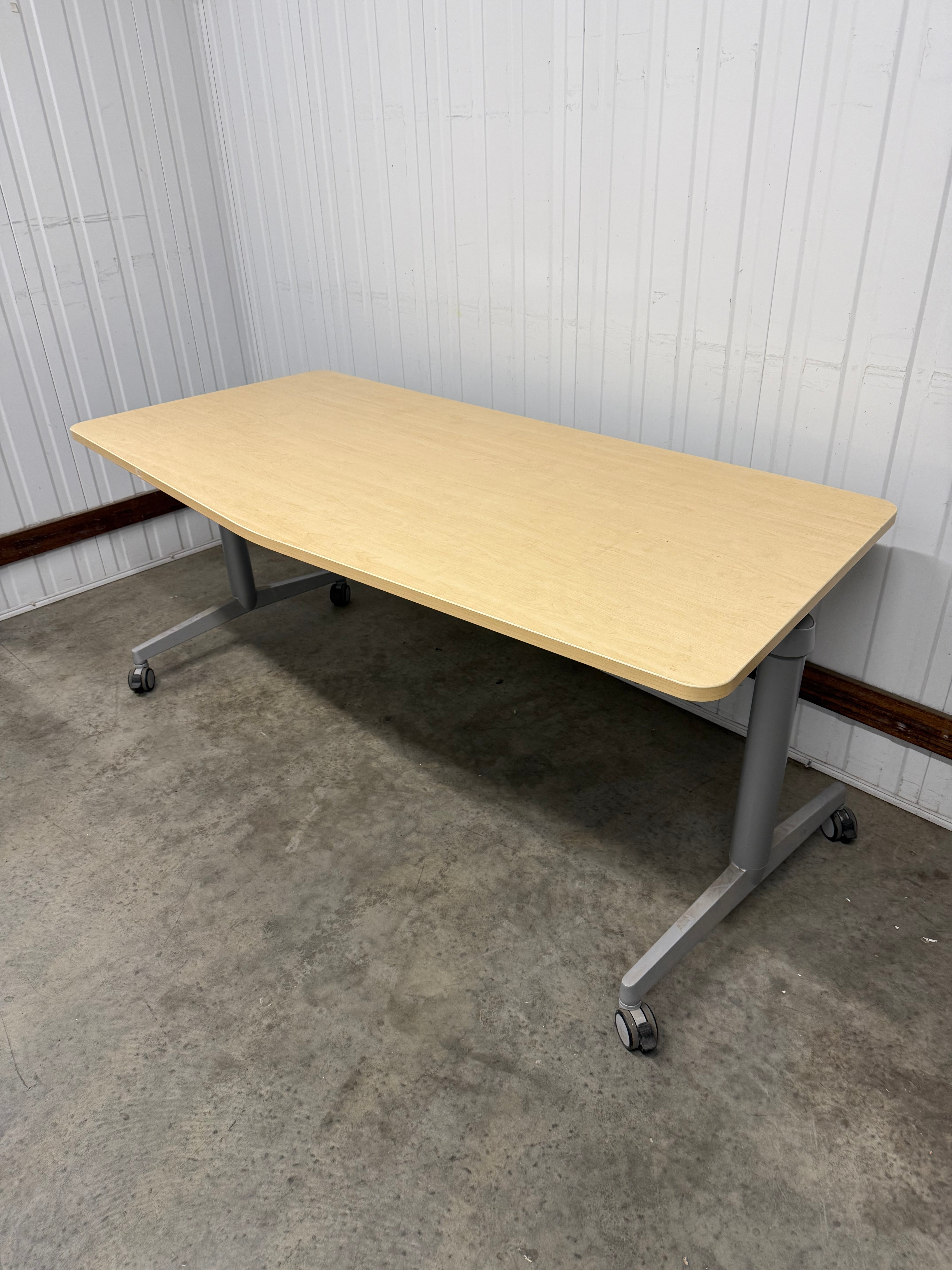 Steelcase flip table