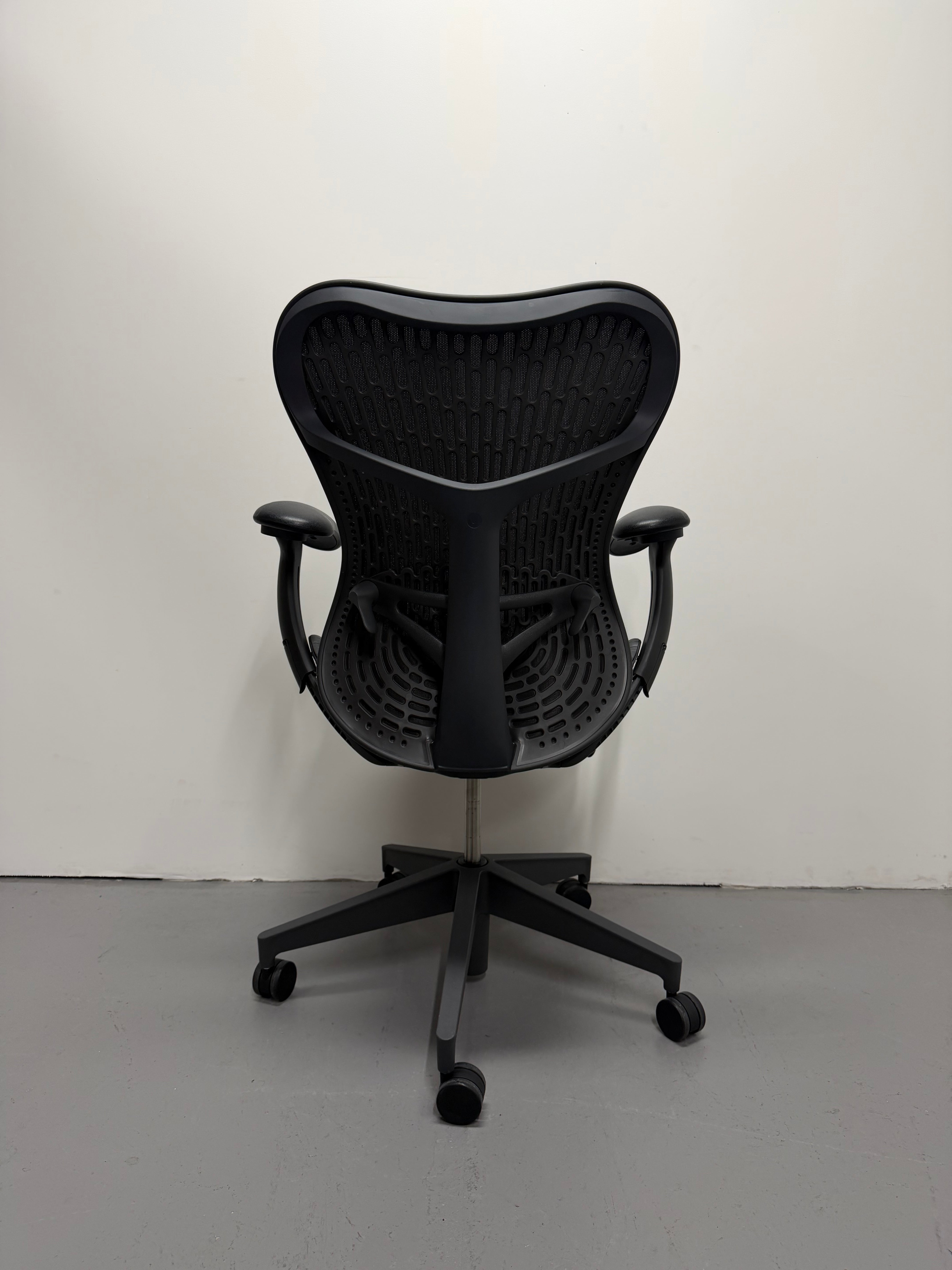Herman Miller Mirra 2 Task Chair | Graphite - Butterfly Suspension (Upholstered Back)