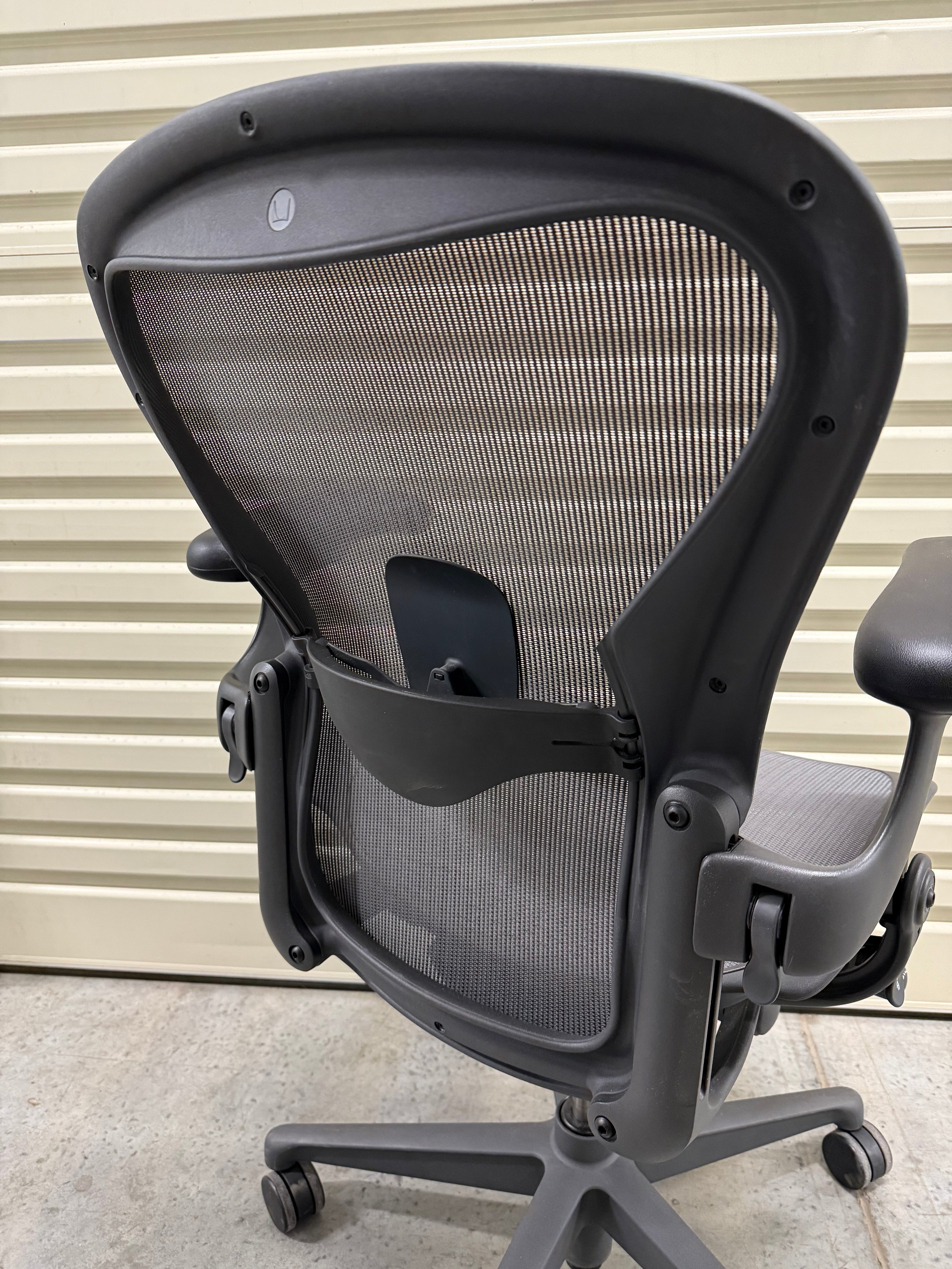 Herman Miller Aeron Remastered  Made in USA – Lumbar Back Support - Graphite