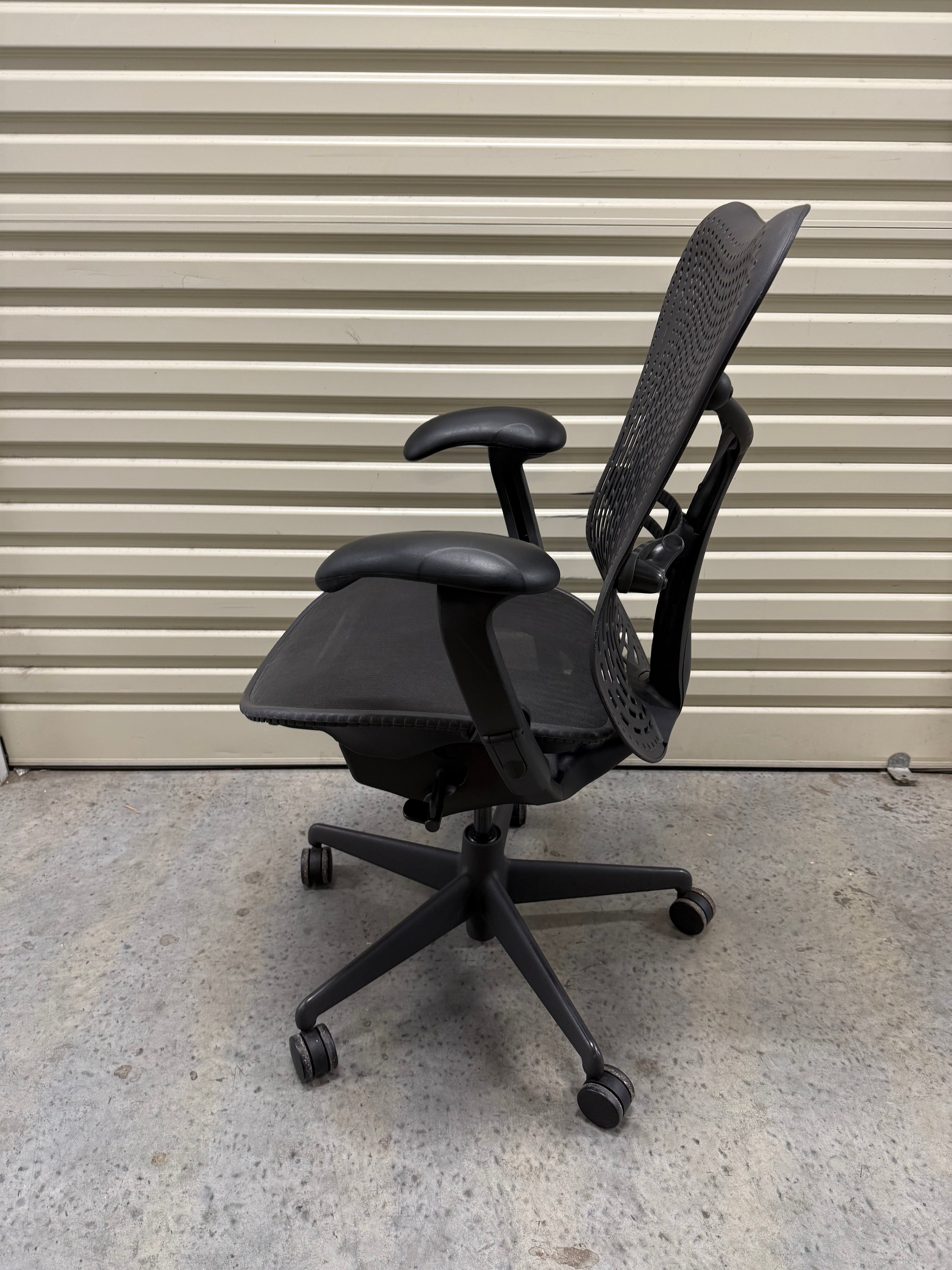 Herman Miller Mirra Office Chair with Armrest - Black/Graphite