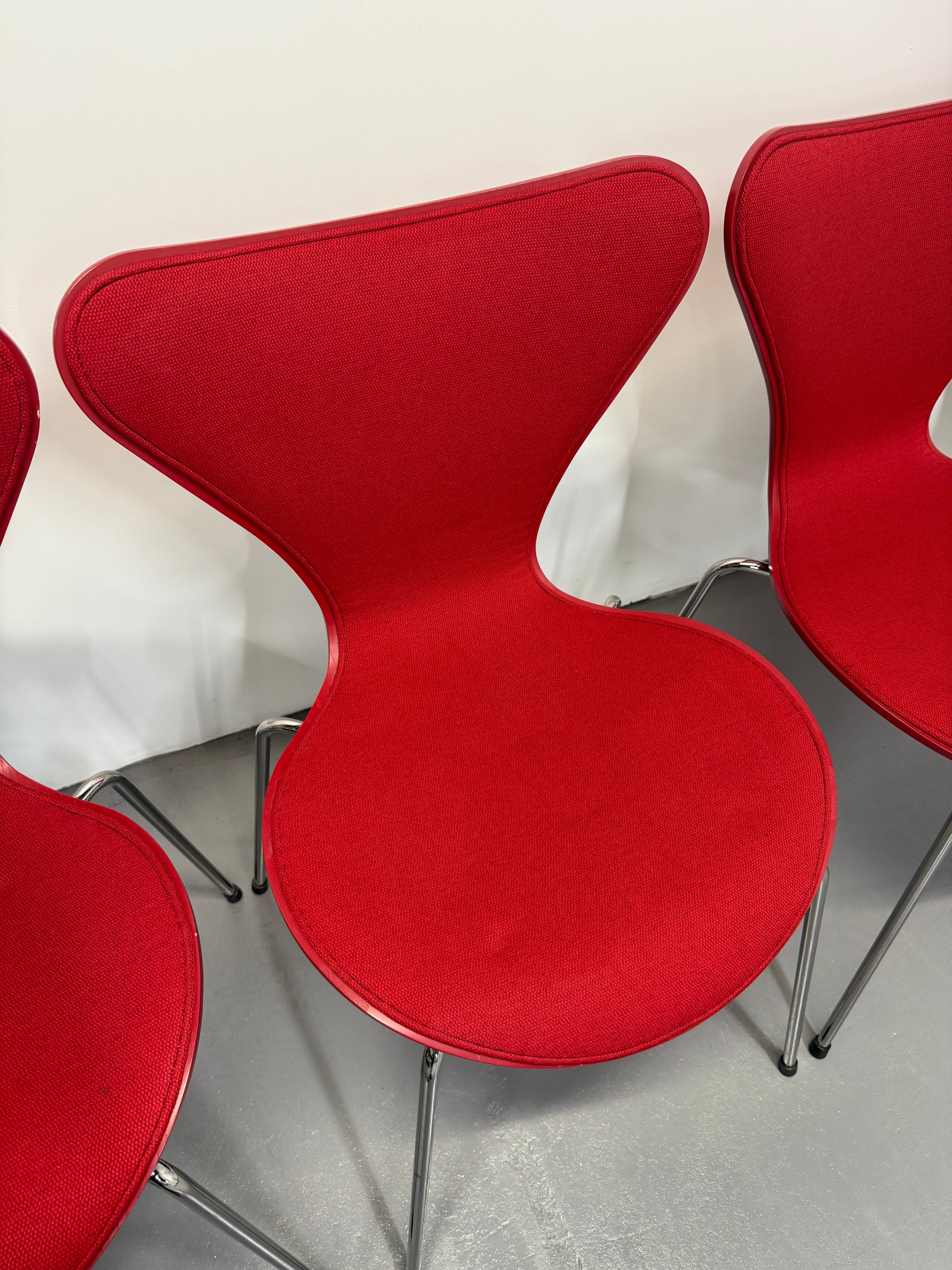 Fritz Hansen Series 7 Chairs – Red Fabric (Model 3107)