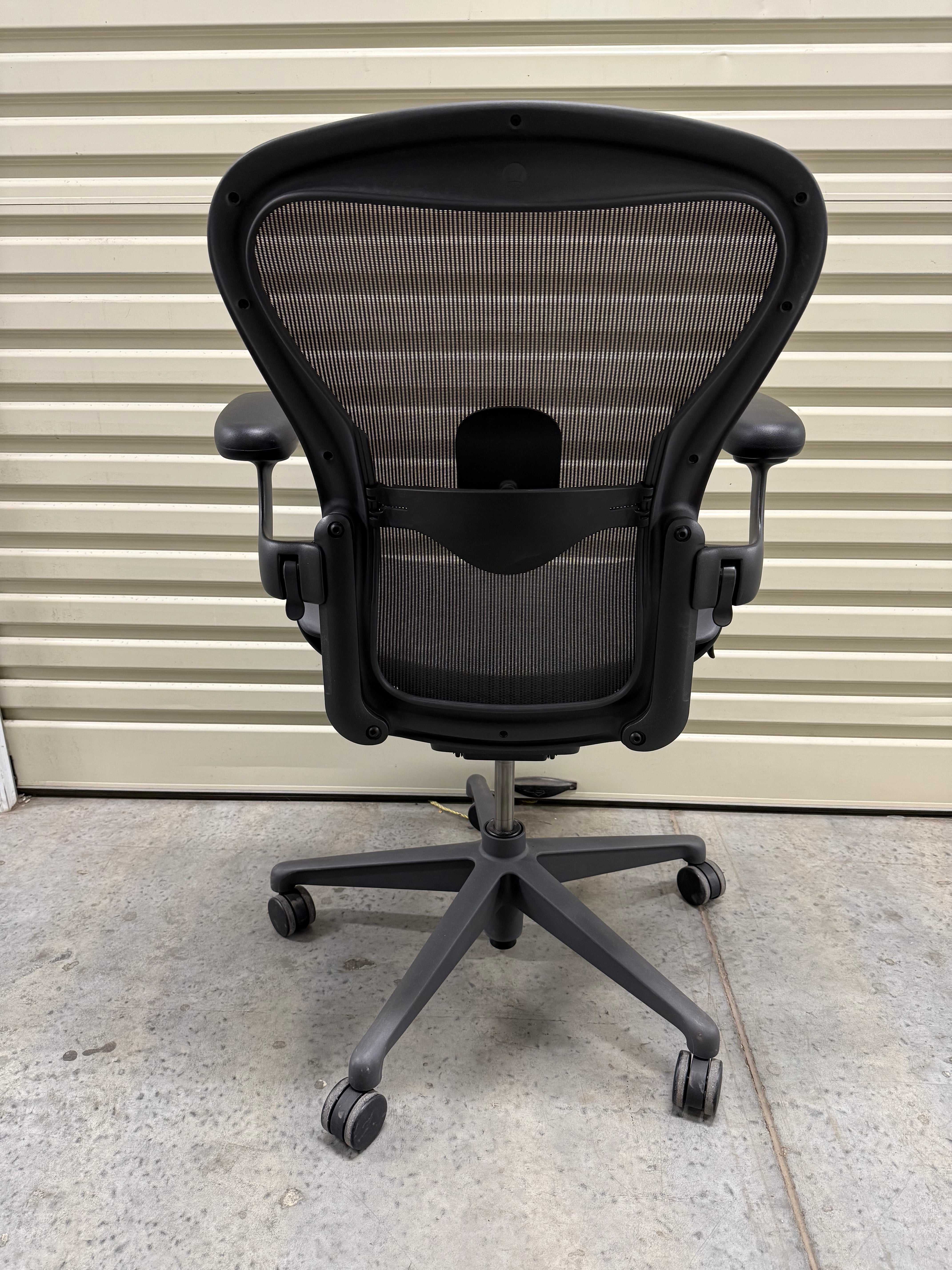Herman Miller Aeron Remastered  Made in USA – Lumbar Back Support - Graphite
