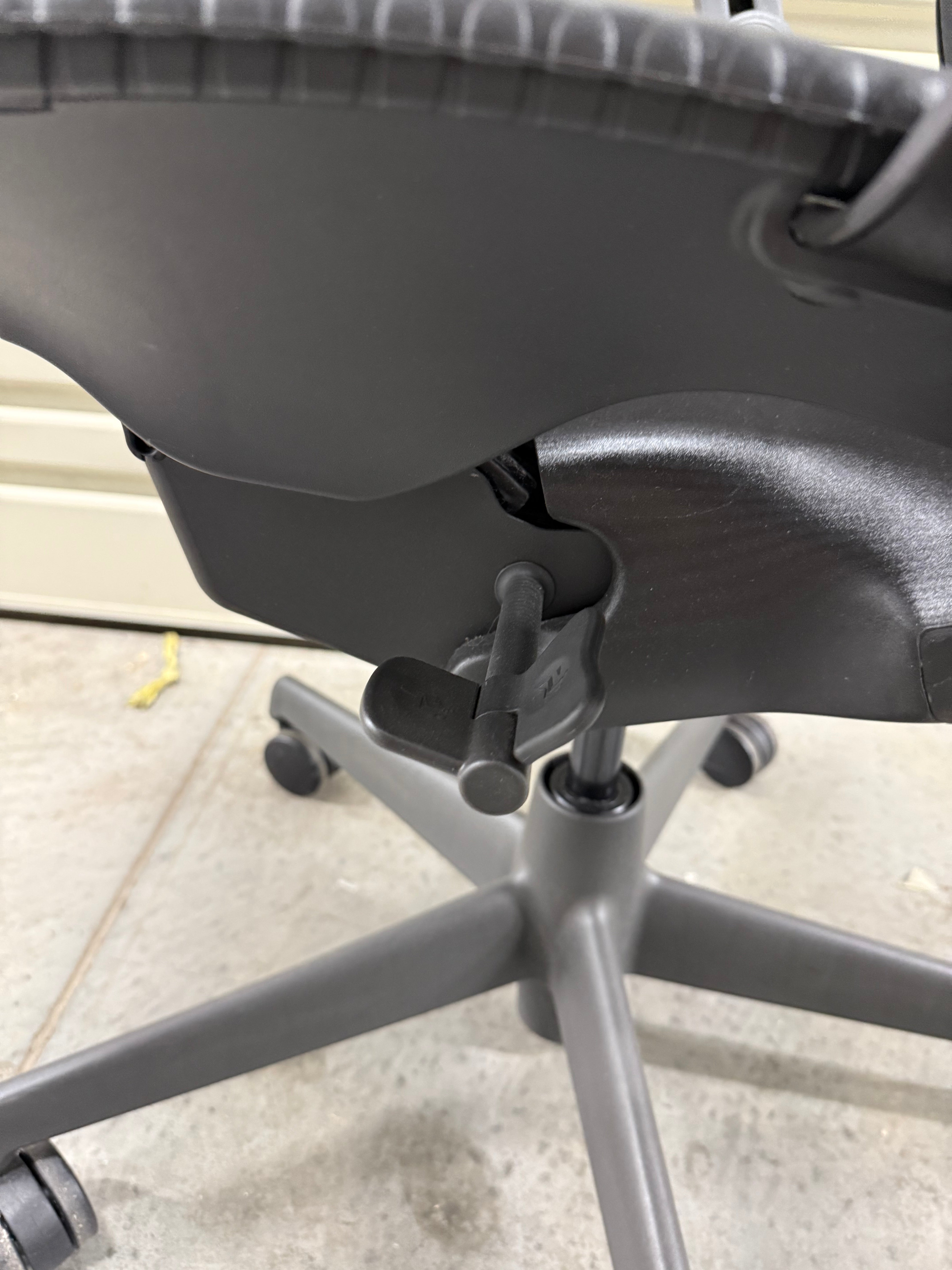 Herman Miller Mirra Office Chair with Armrest, Butterfly Back- Black/Black