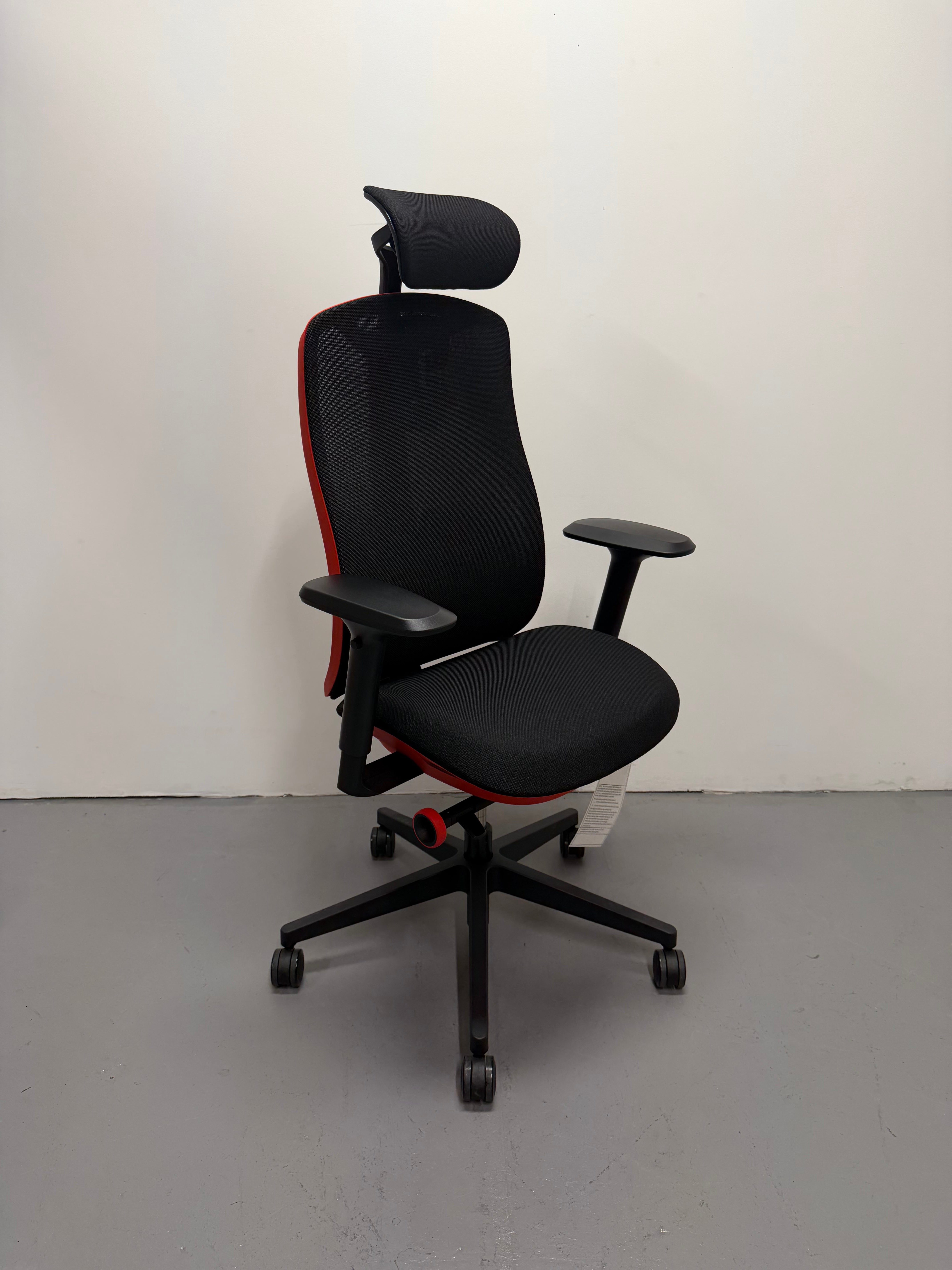 Herman Miller x Logitech G Vantum Gaming Chair 2.0 | Ex-Showroom