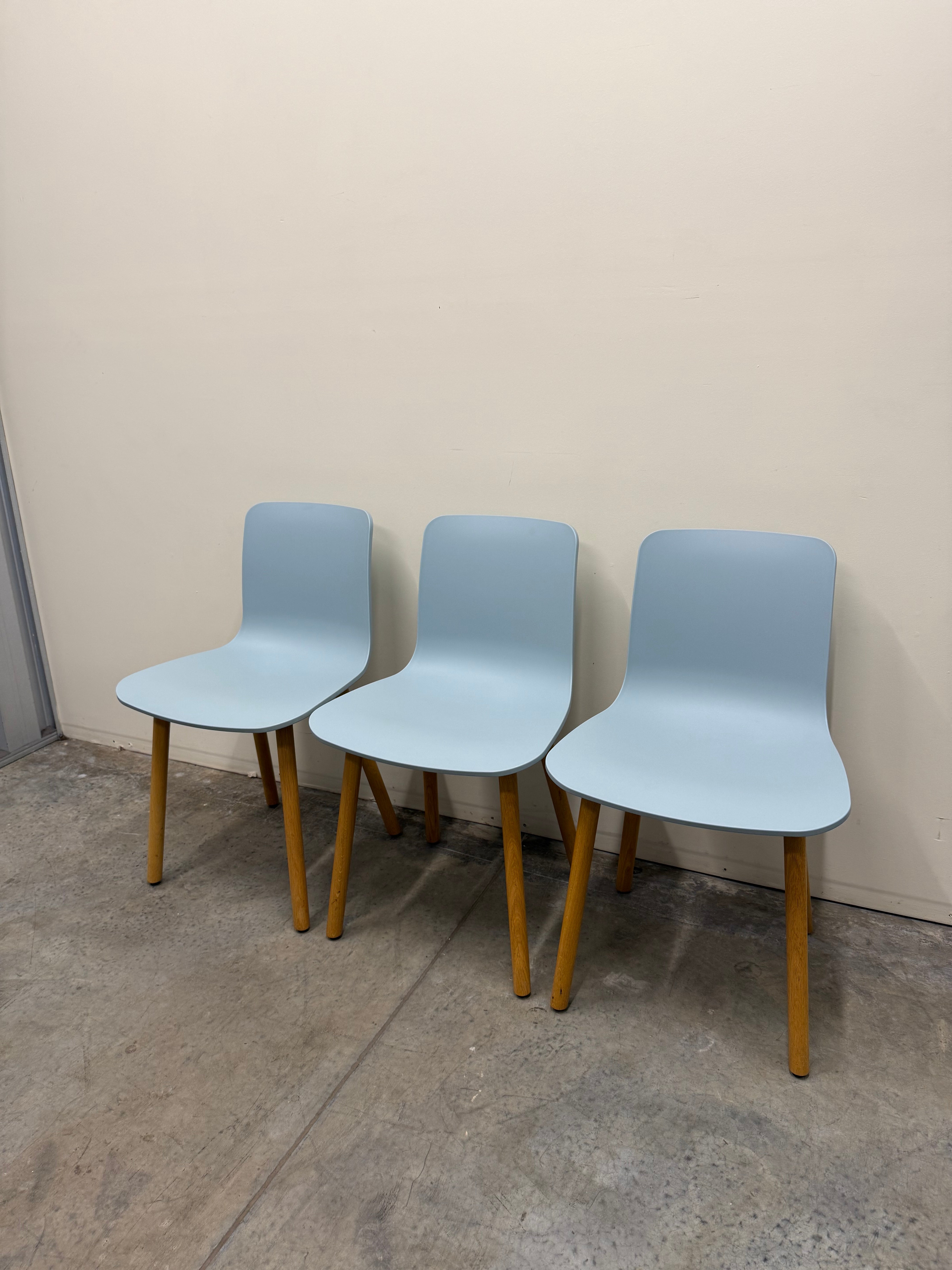 Vitra HAL Wood Chair – Light Blue Seat with Oak Legs by Jasper Morrison