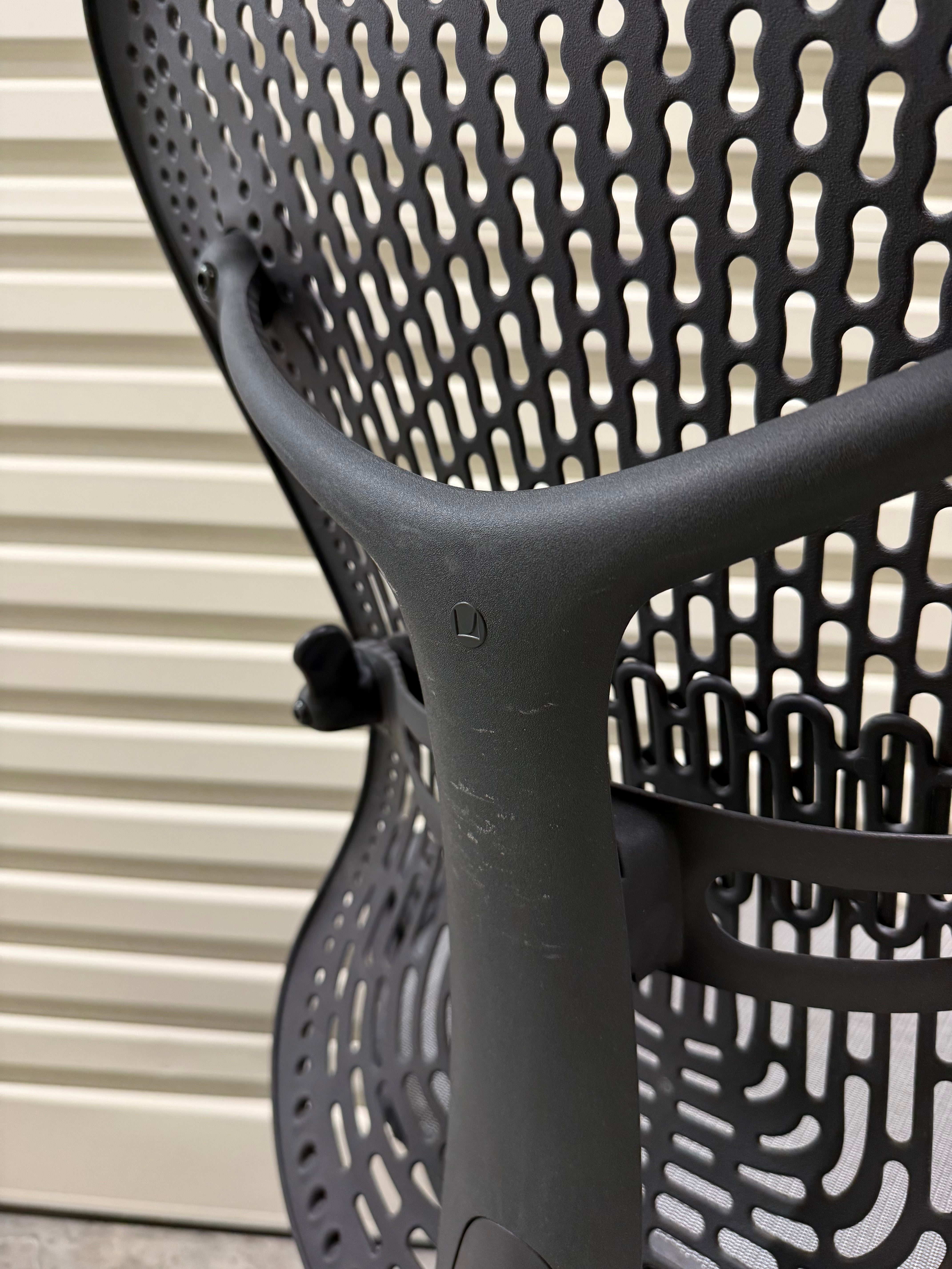 Herman Miller Mirra Office Chair no Arms - Black - Back Tilt Lock