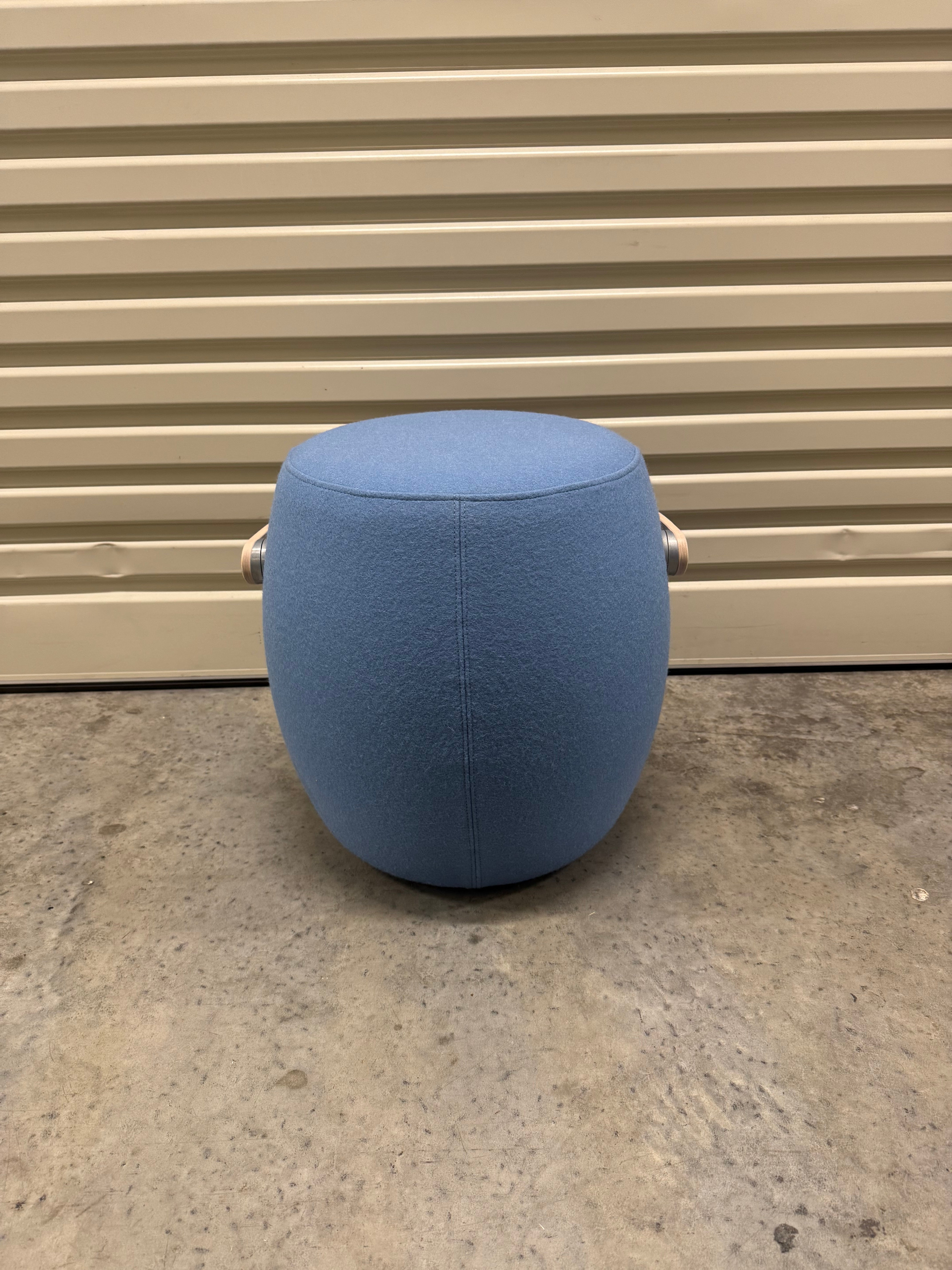 Offecct Carry On Ottoman with Wood Handle – Blue