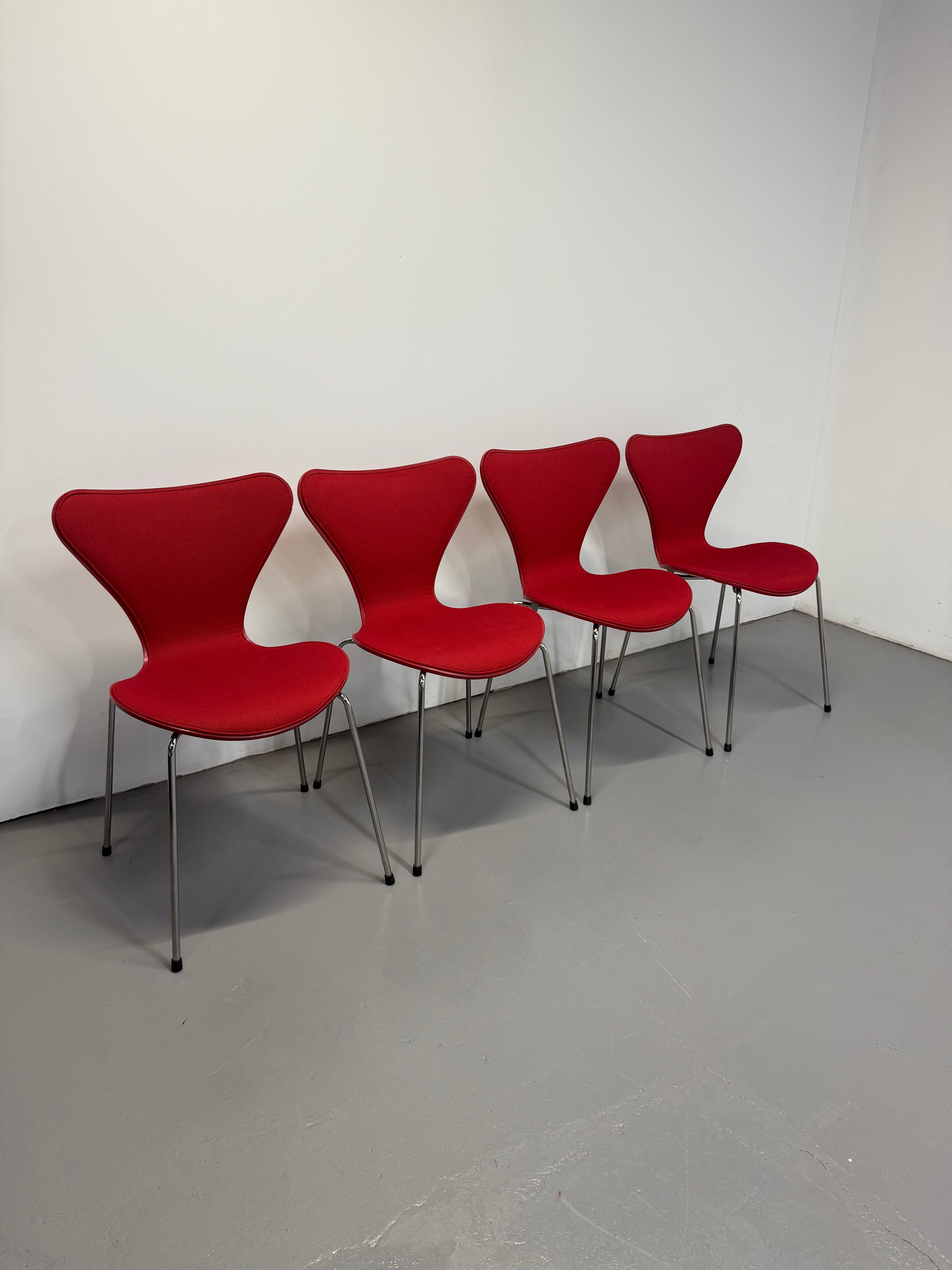 Fritz Hansen Series 7 Chairs – Red Fabric (Model 3107)