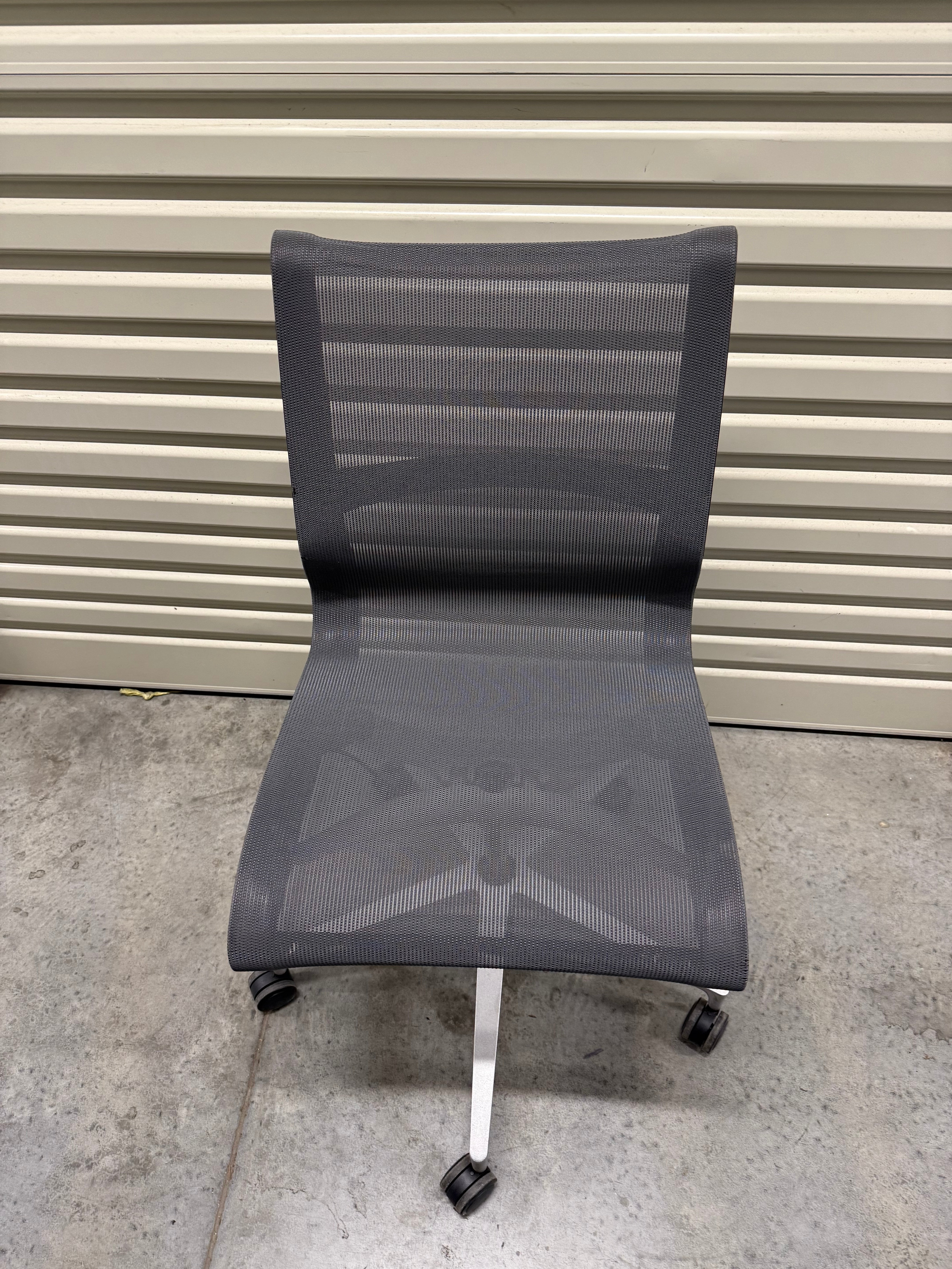 Herman Miller Setu Chair – Armless / Graphite Grey
