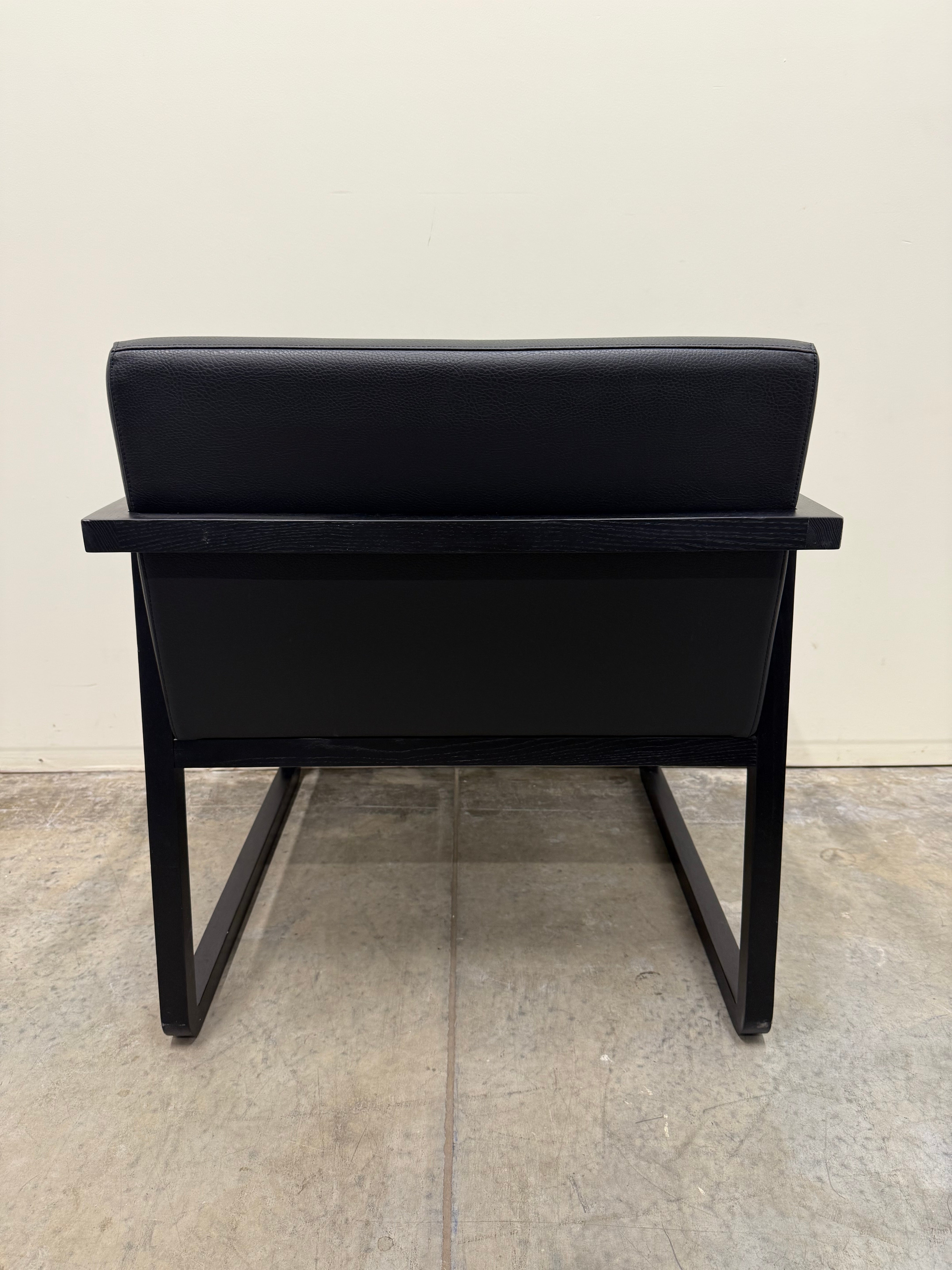 Woodmark Lounge Armchair – Black Leather / Timber Frame
