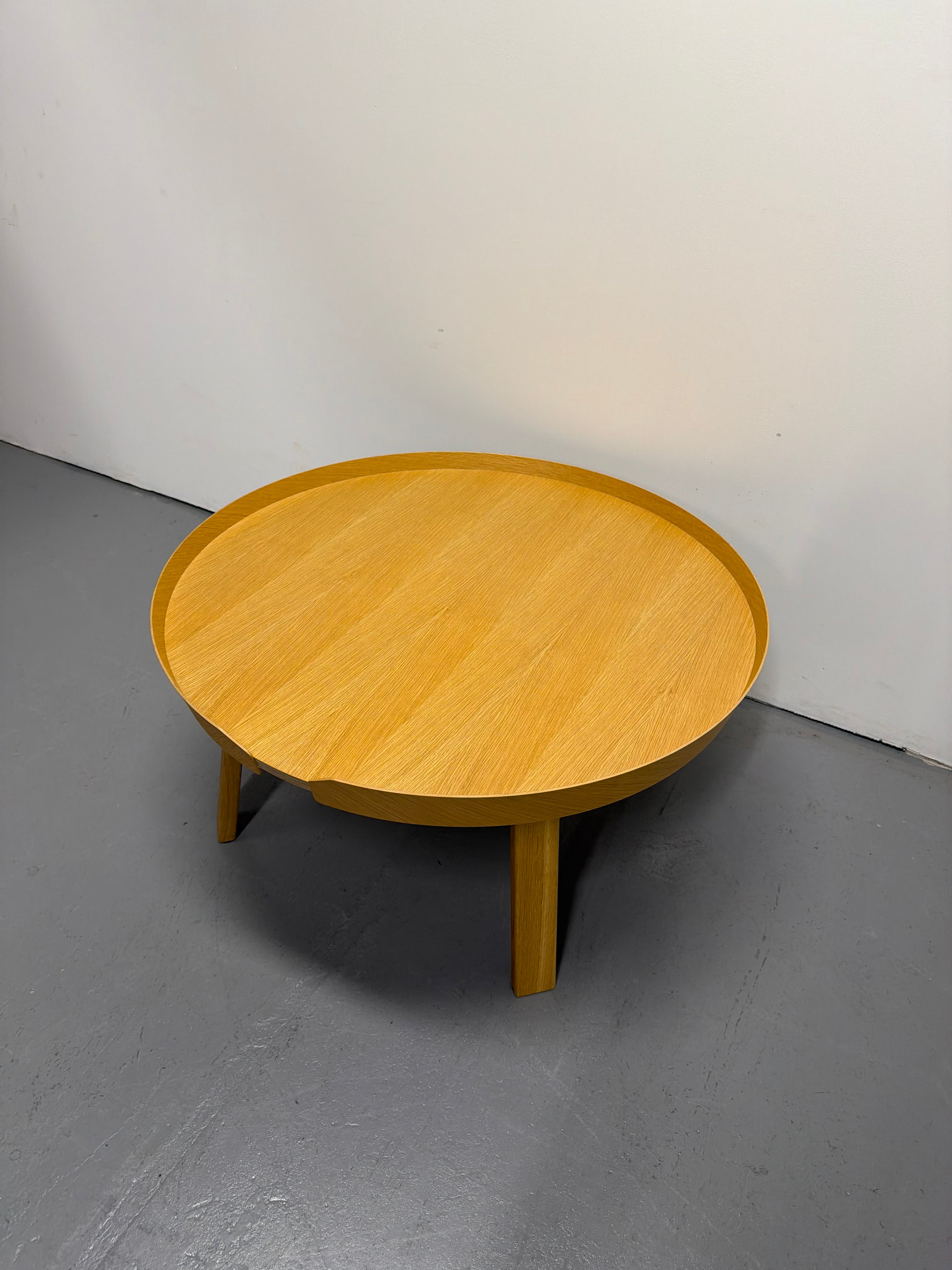 Around Coffee Table - Muuto | Large