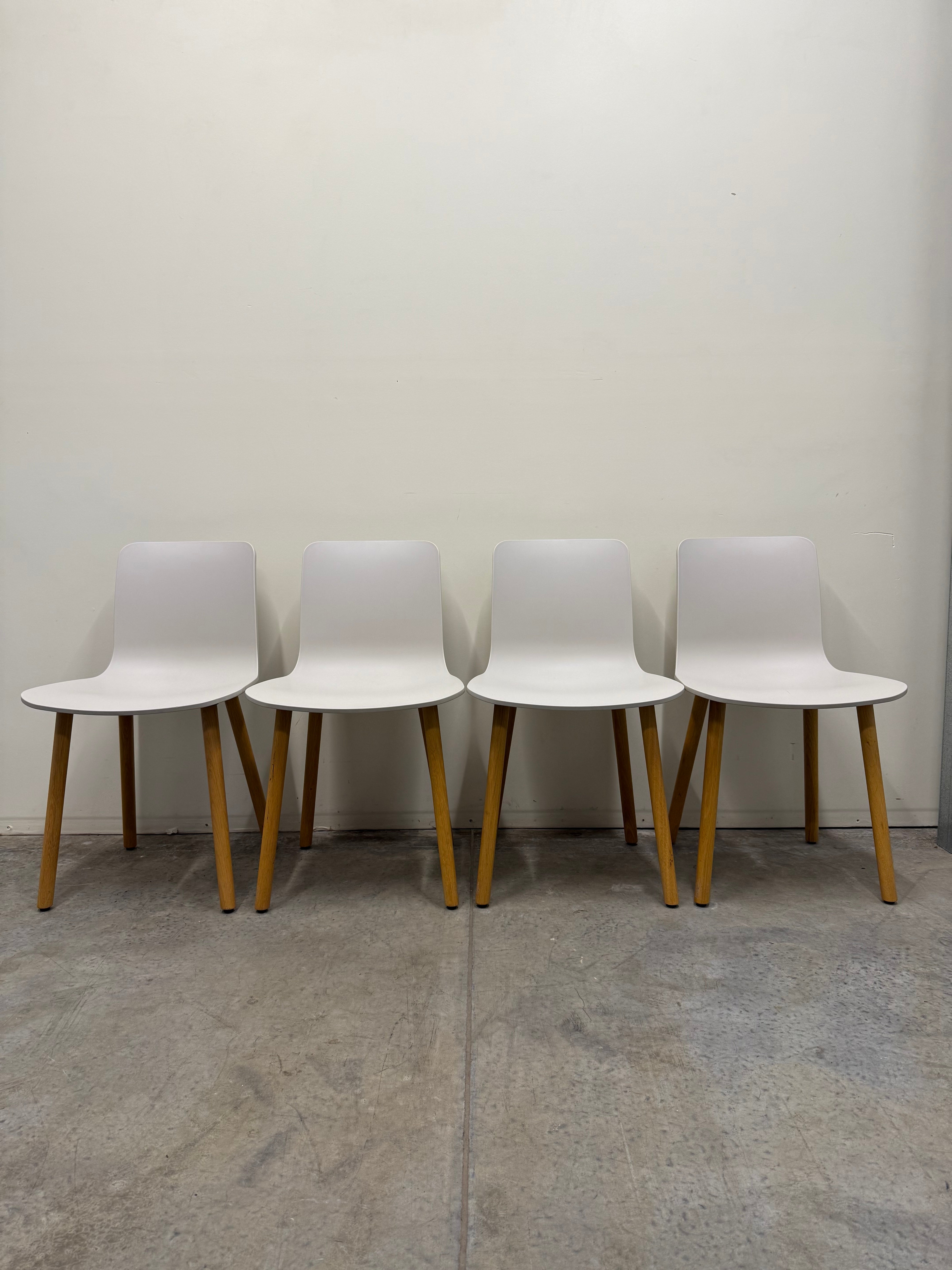 Vitra HAL Wood Chair – Very Light Grey Seat with Oak Legs by Jasper Morrison