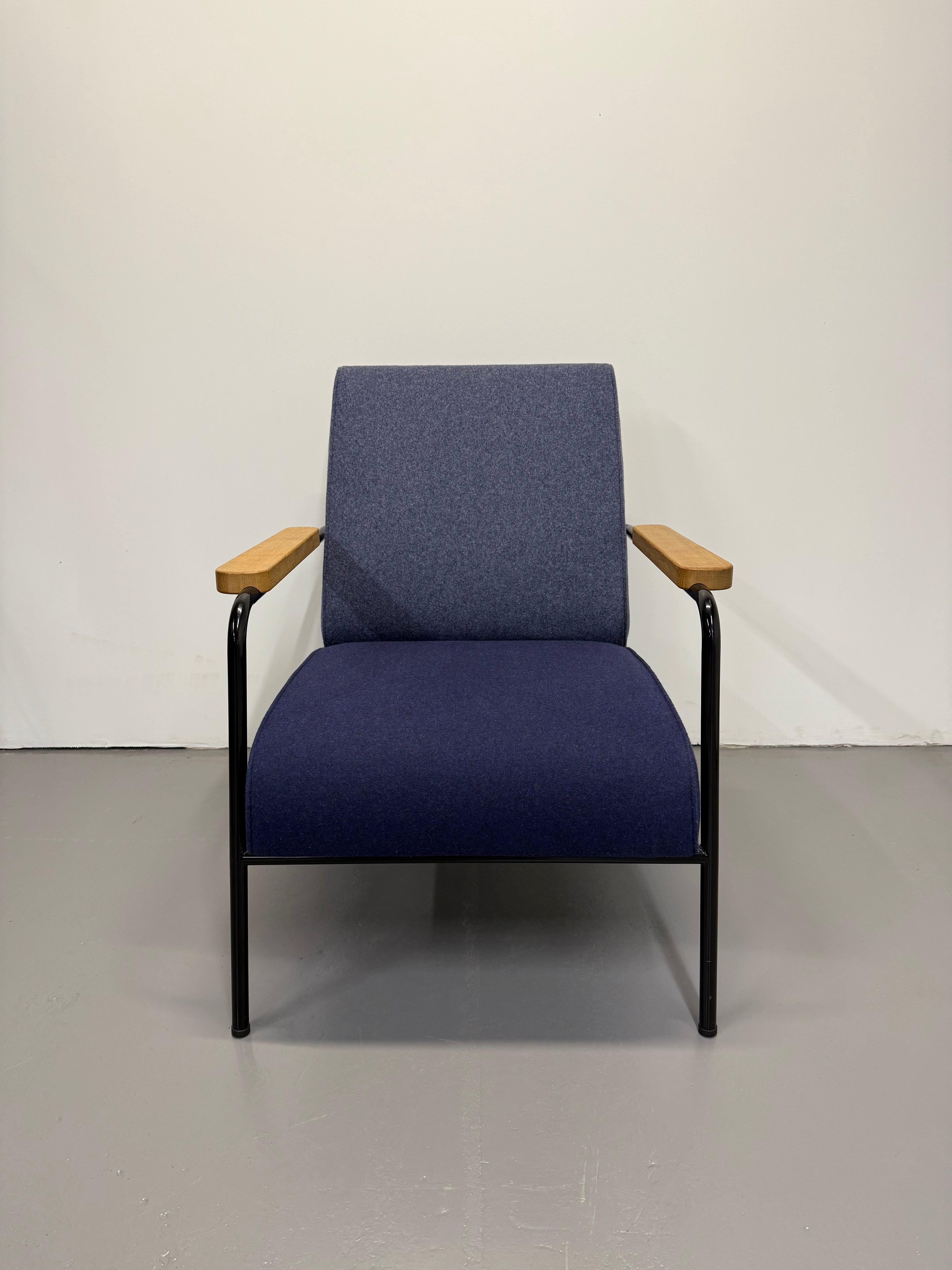 Vitra Fauteuil de Salon Armchair – Jean Prouvé Mid-Century Icon