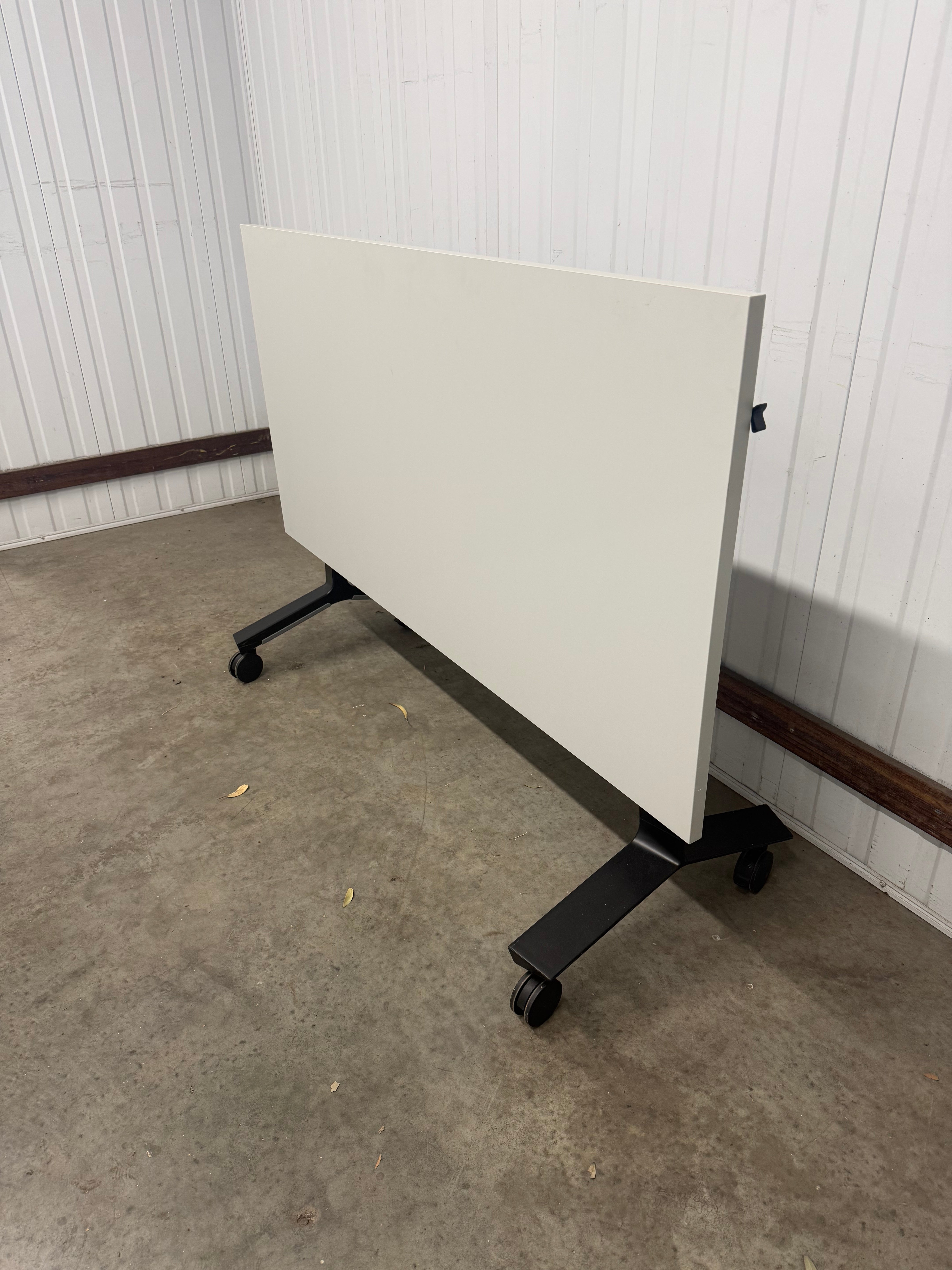 Thinking Works Blade Flip Folding Table - White Top with Black Frame