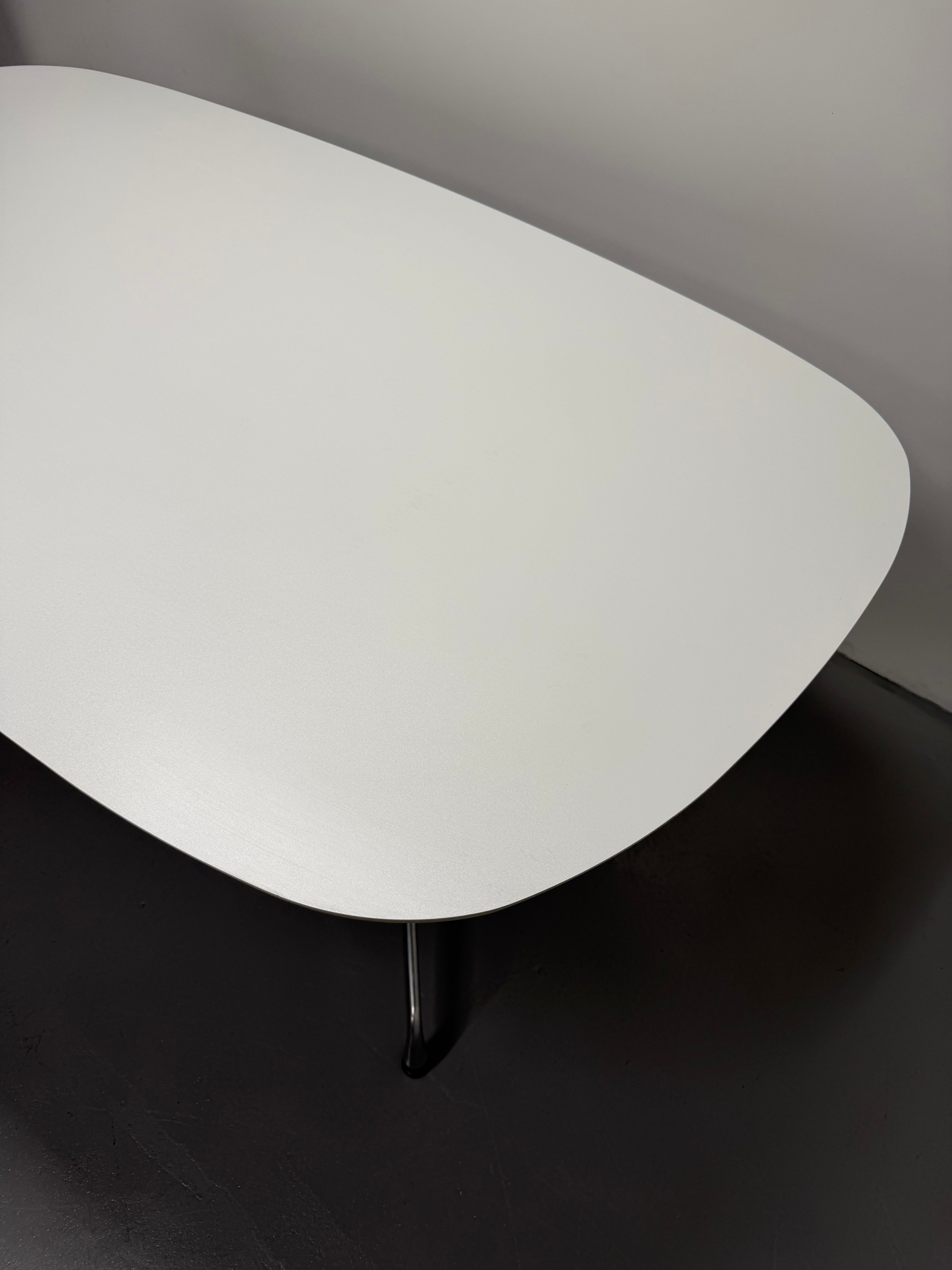 Eames Dining Table – Custom Build (Herman Miller Base + Custom Top)