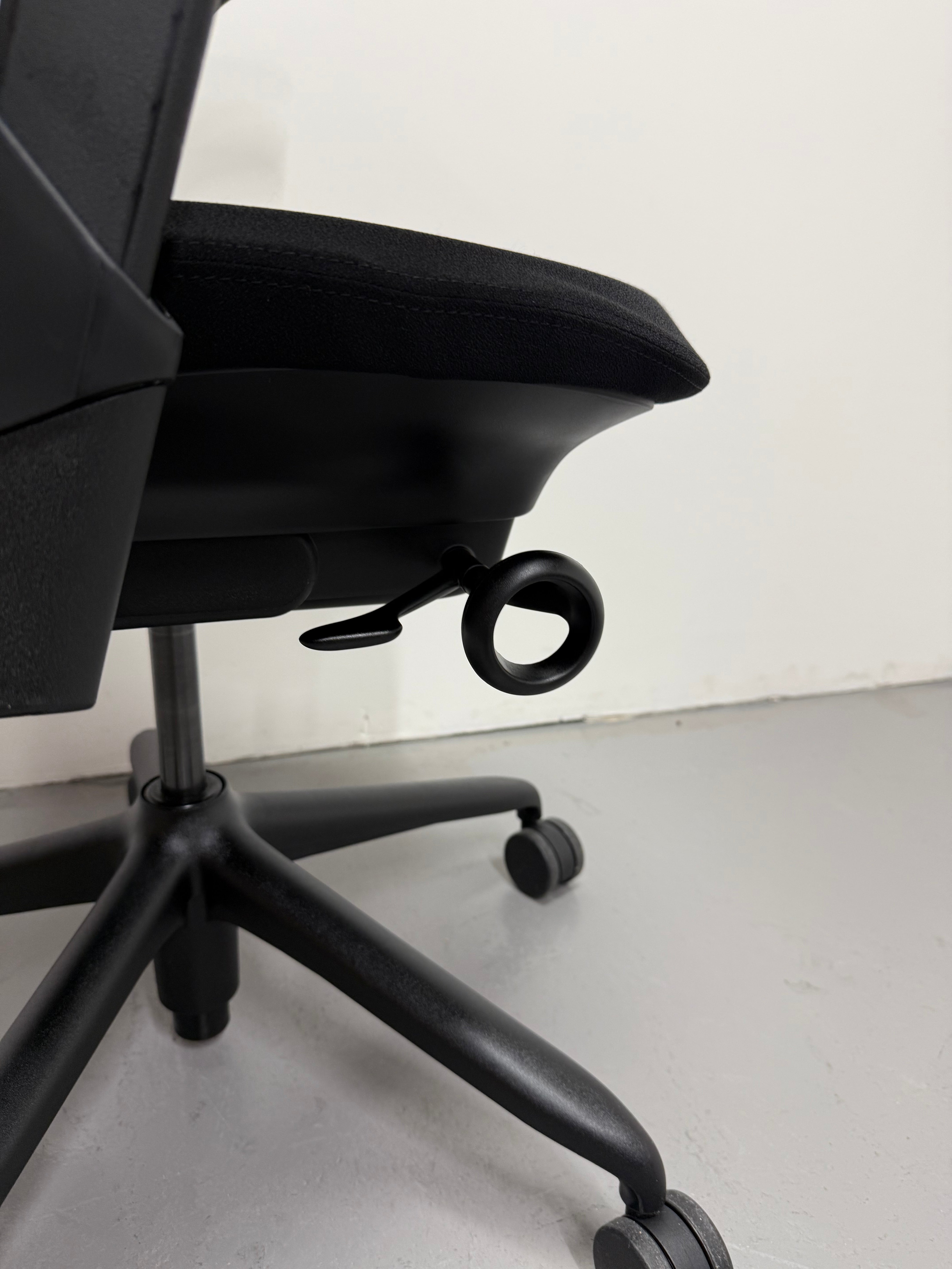 Herman Miller Sayl Task Chair - Black with Armrests