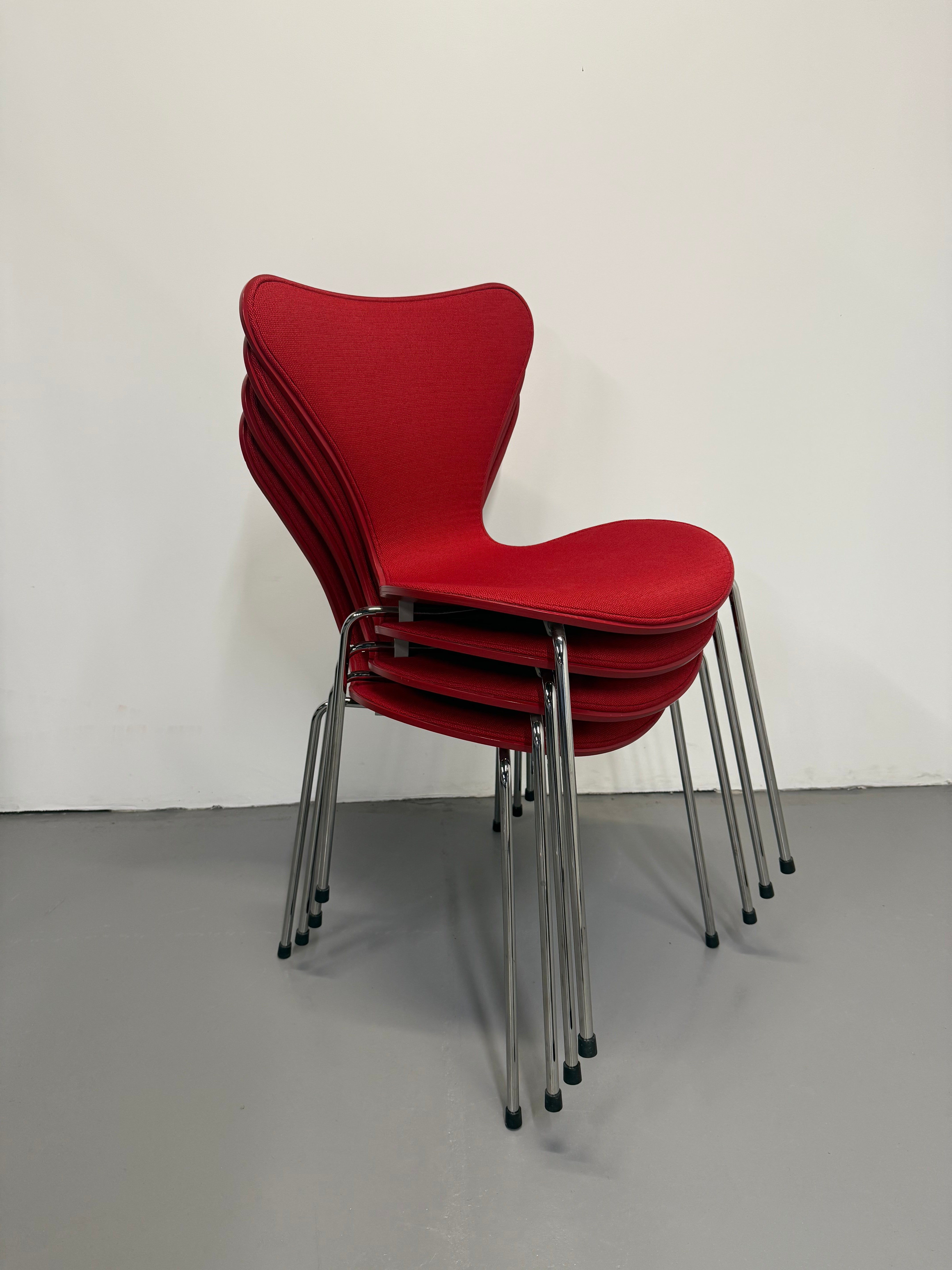Fritz Hansen Series 7 Chairs – Red Fabric (Model 3107)