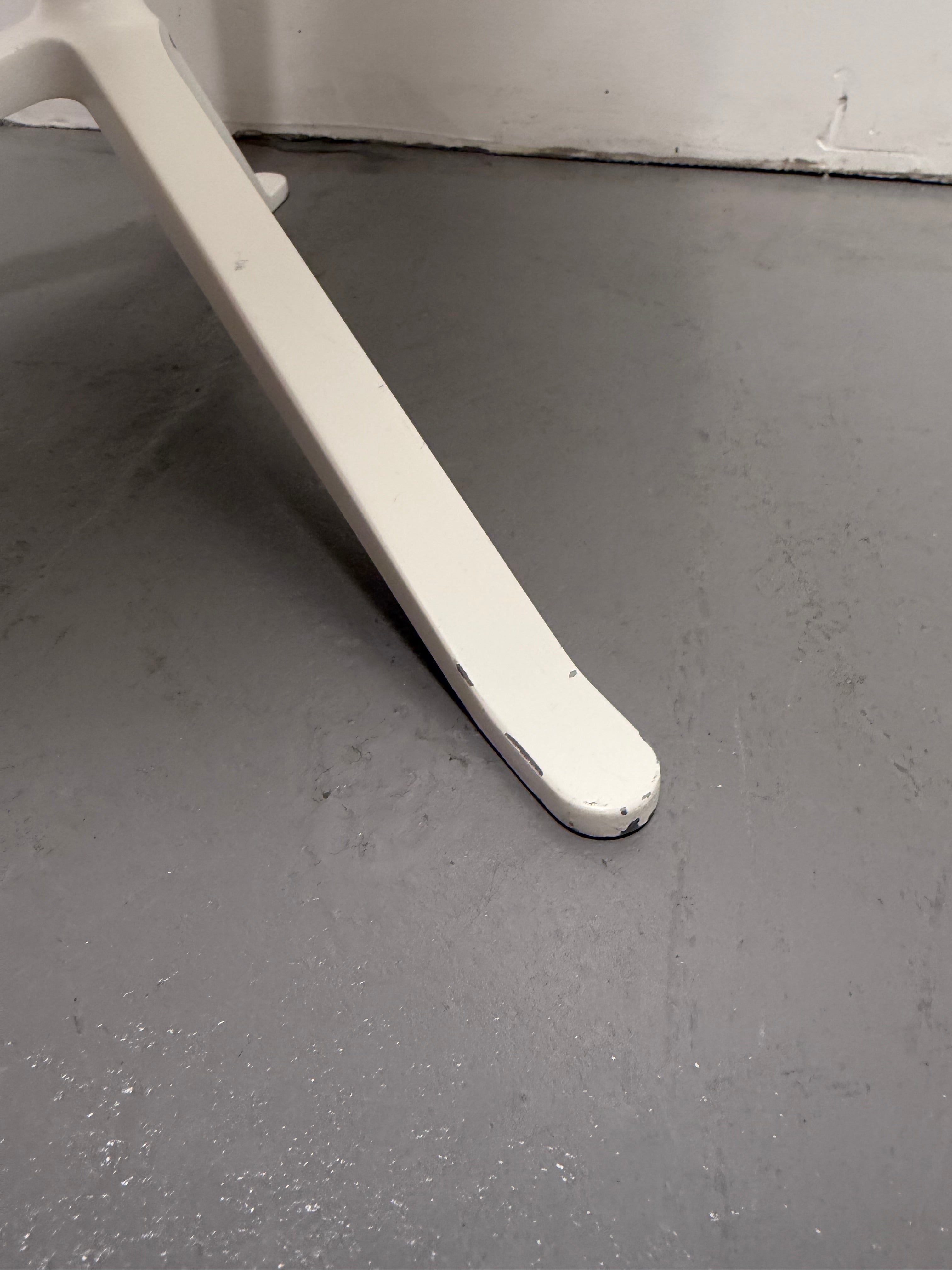 Fritz Hansen Little Friend Side Table – Fixed Height, White Melamine Top