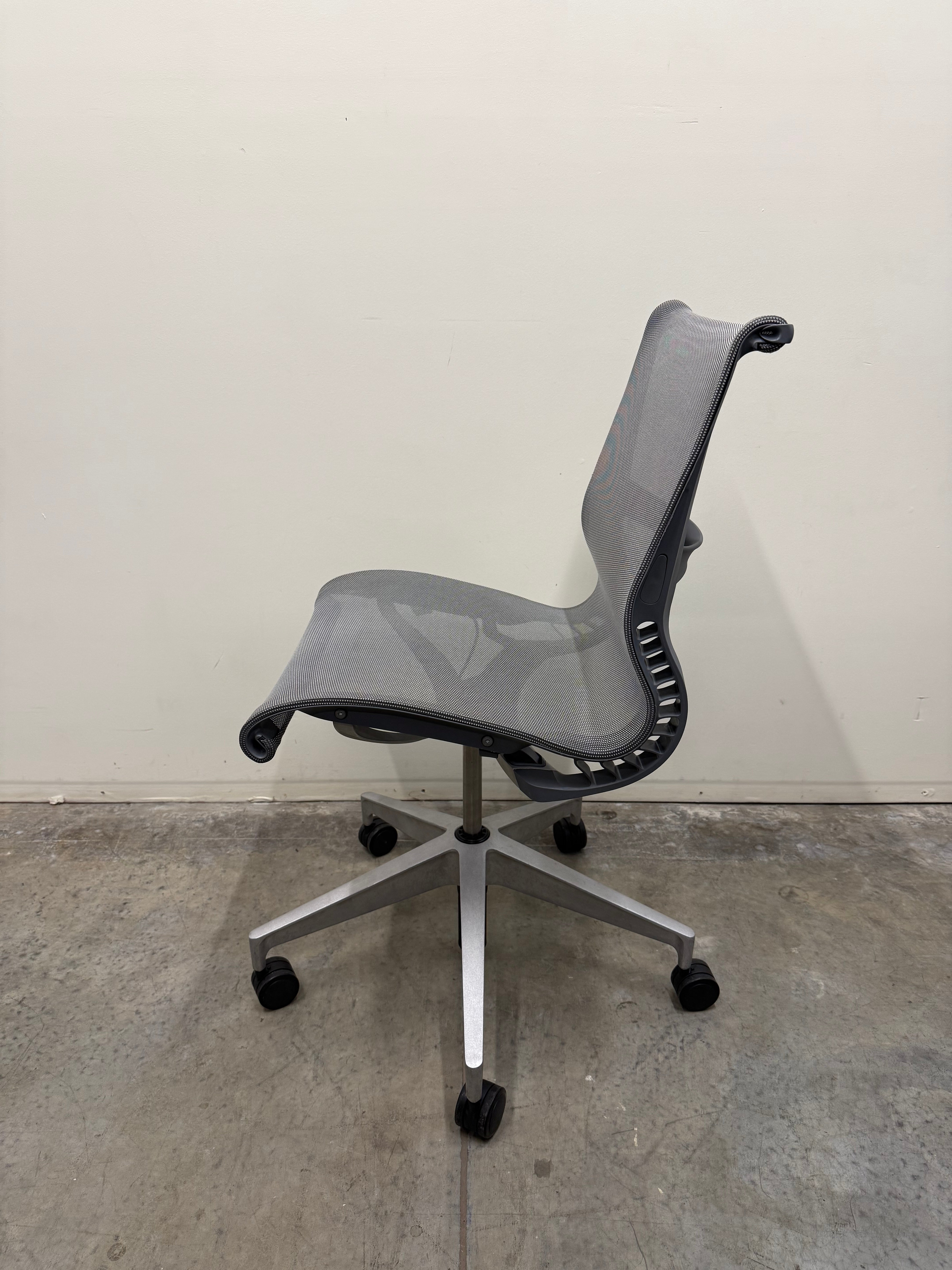 Herman Miller Setu Chair – Armless / Grey