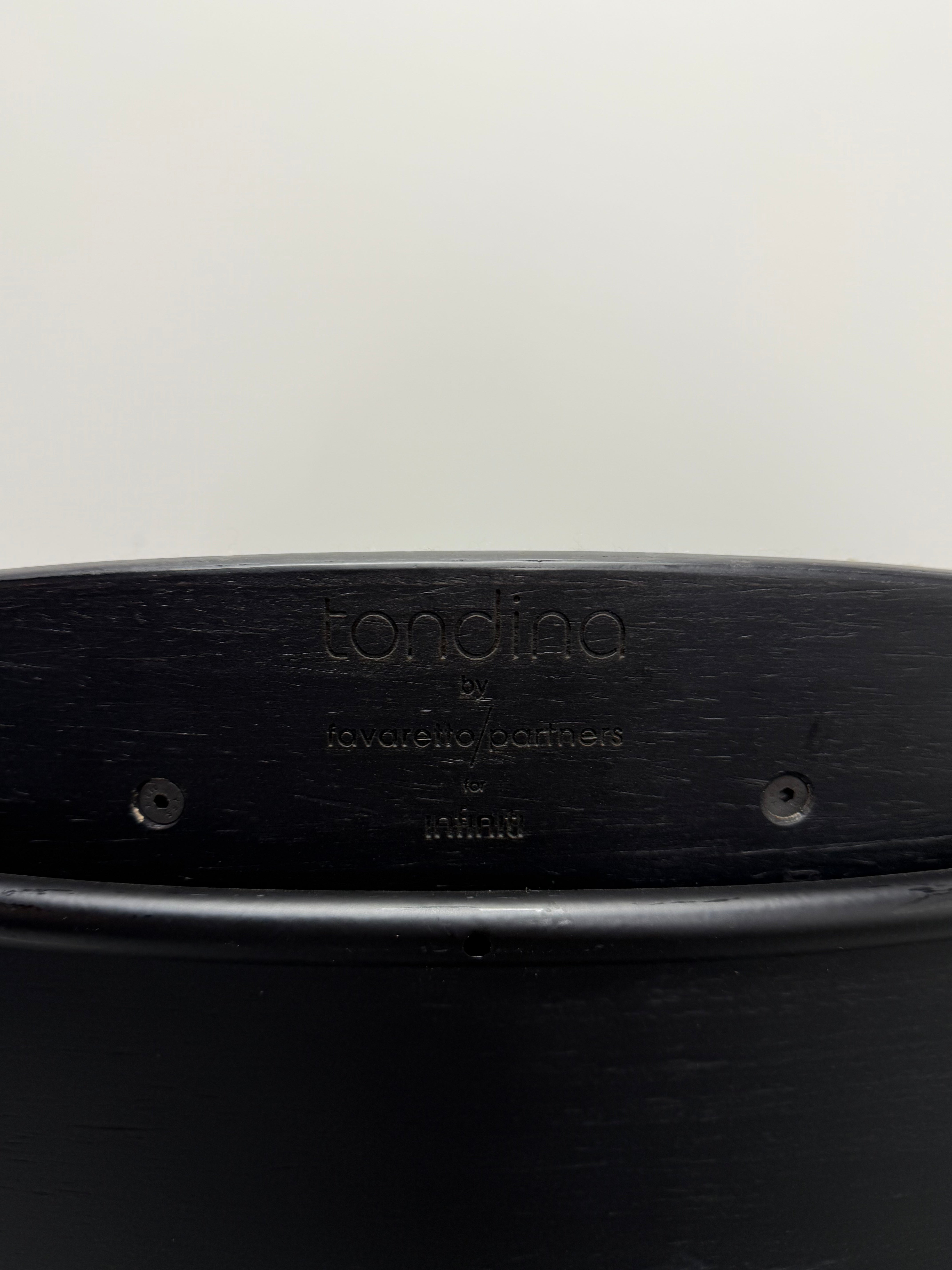 Infiniti Tondina Lounge Armchair – Black / Olive Upholstery