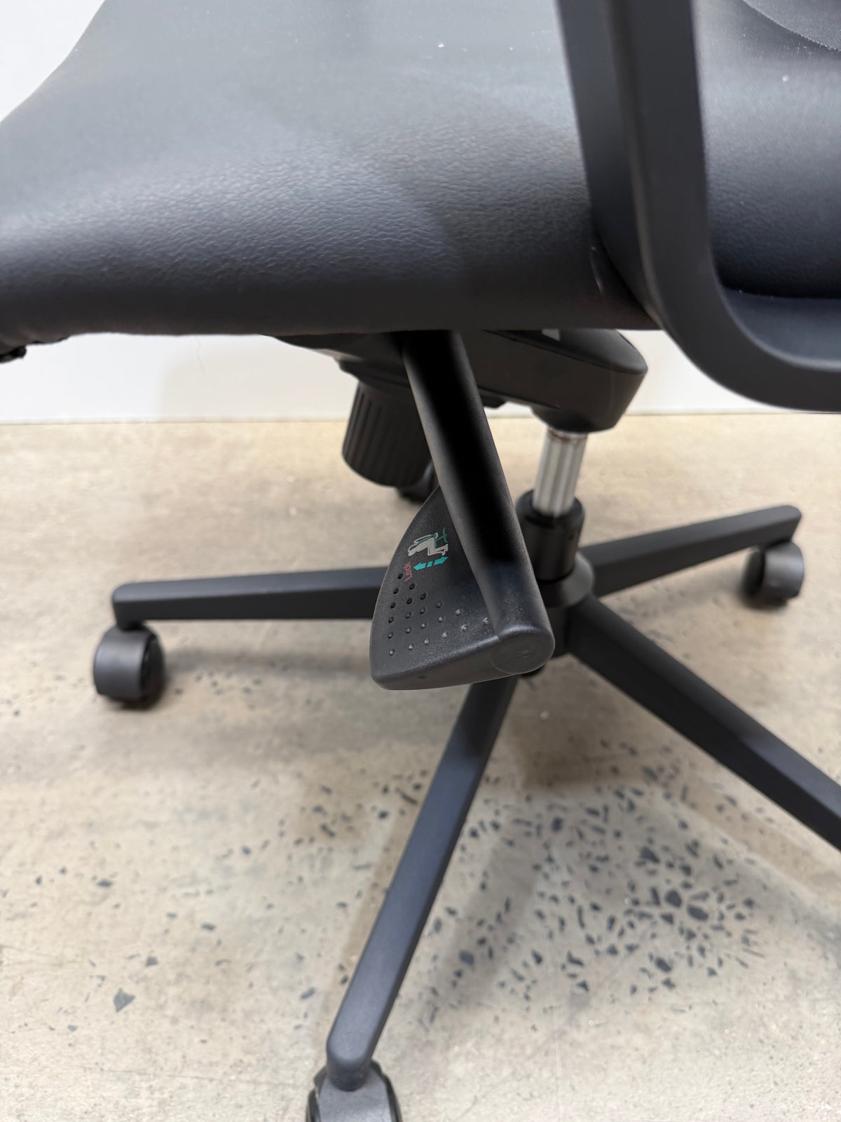 Marc Boardroom Chair – by Krost | Medium Back