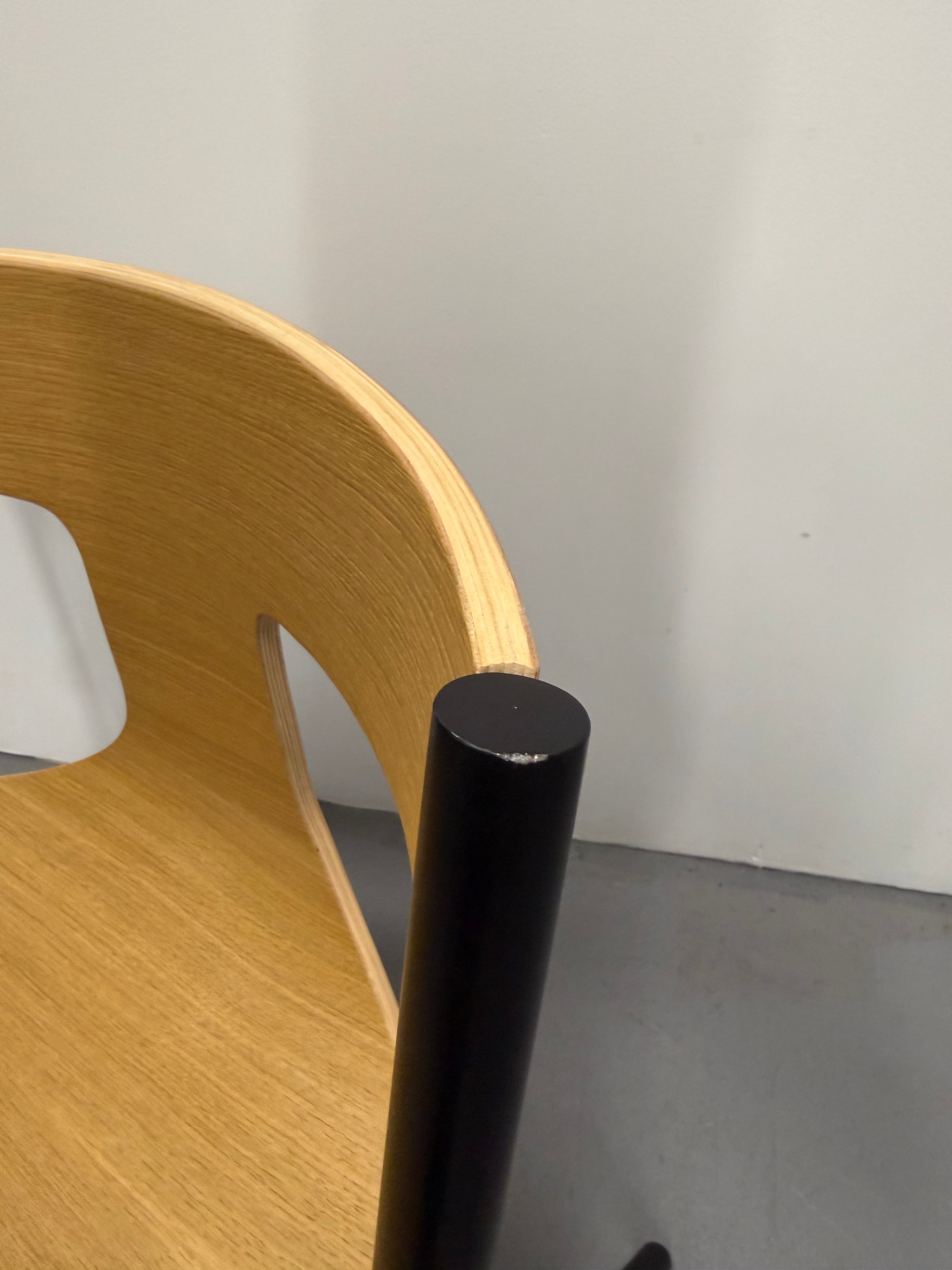 Viccarbe Quadra Dinning Chair – Oak Plywood Seat with Black Steel Frame | Ex-Showroom