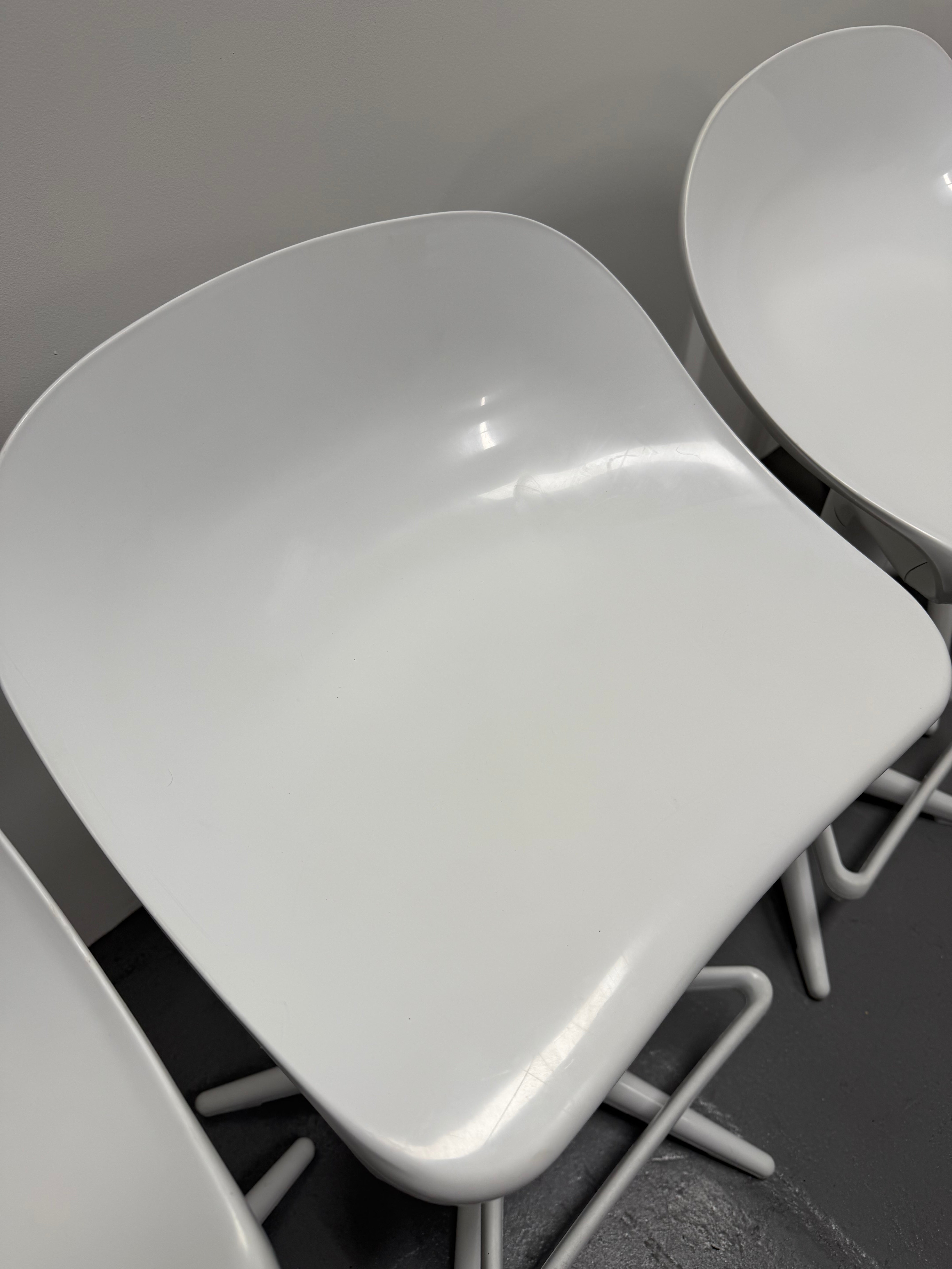 Kartell Spoon Bar Stool – White | Antonio Citterio & Toan Nguyen
